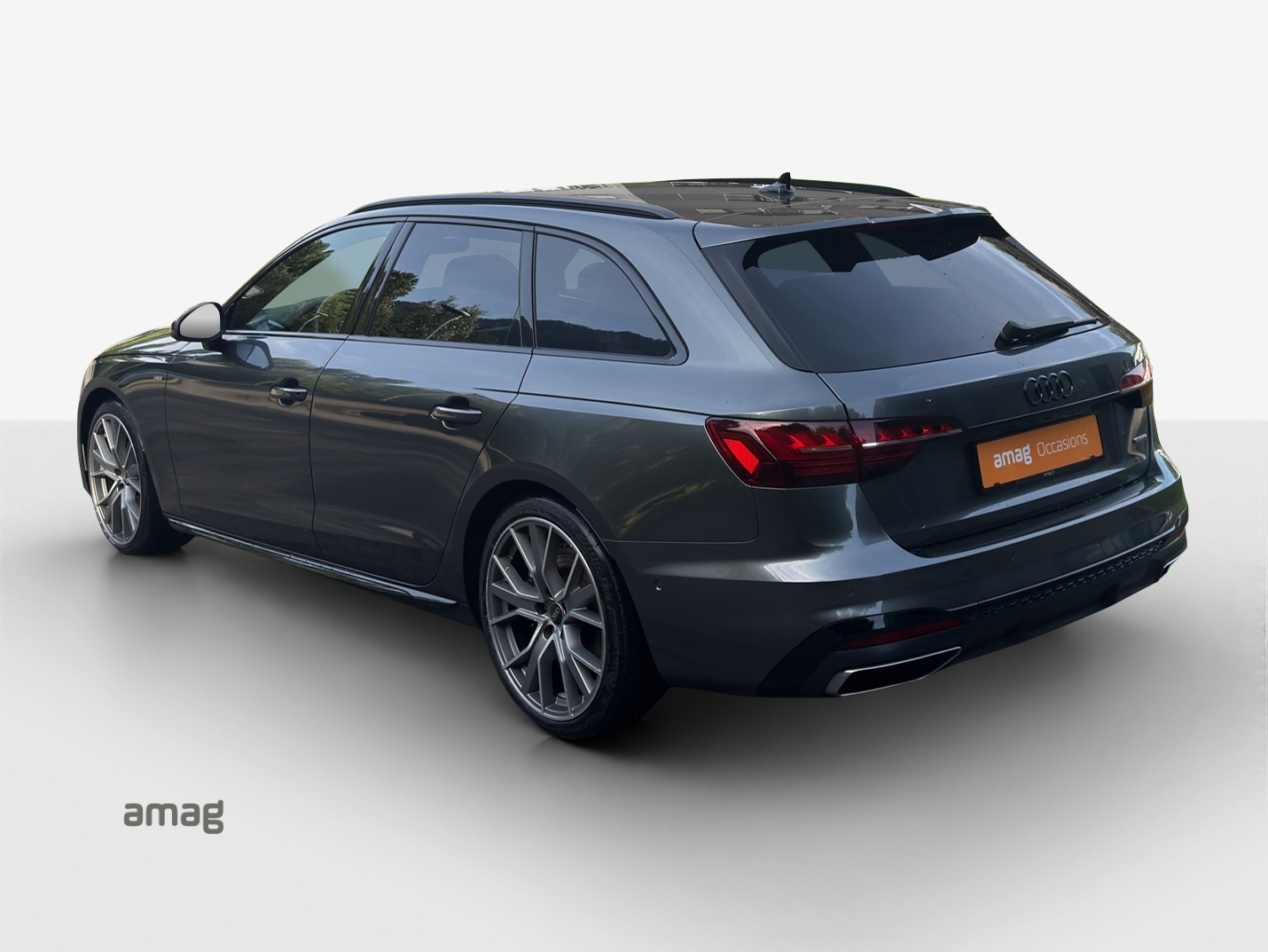 AUDI A4 Avant 45 TFSI S line S-tronic quattro-showroom-element-2
