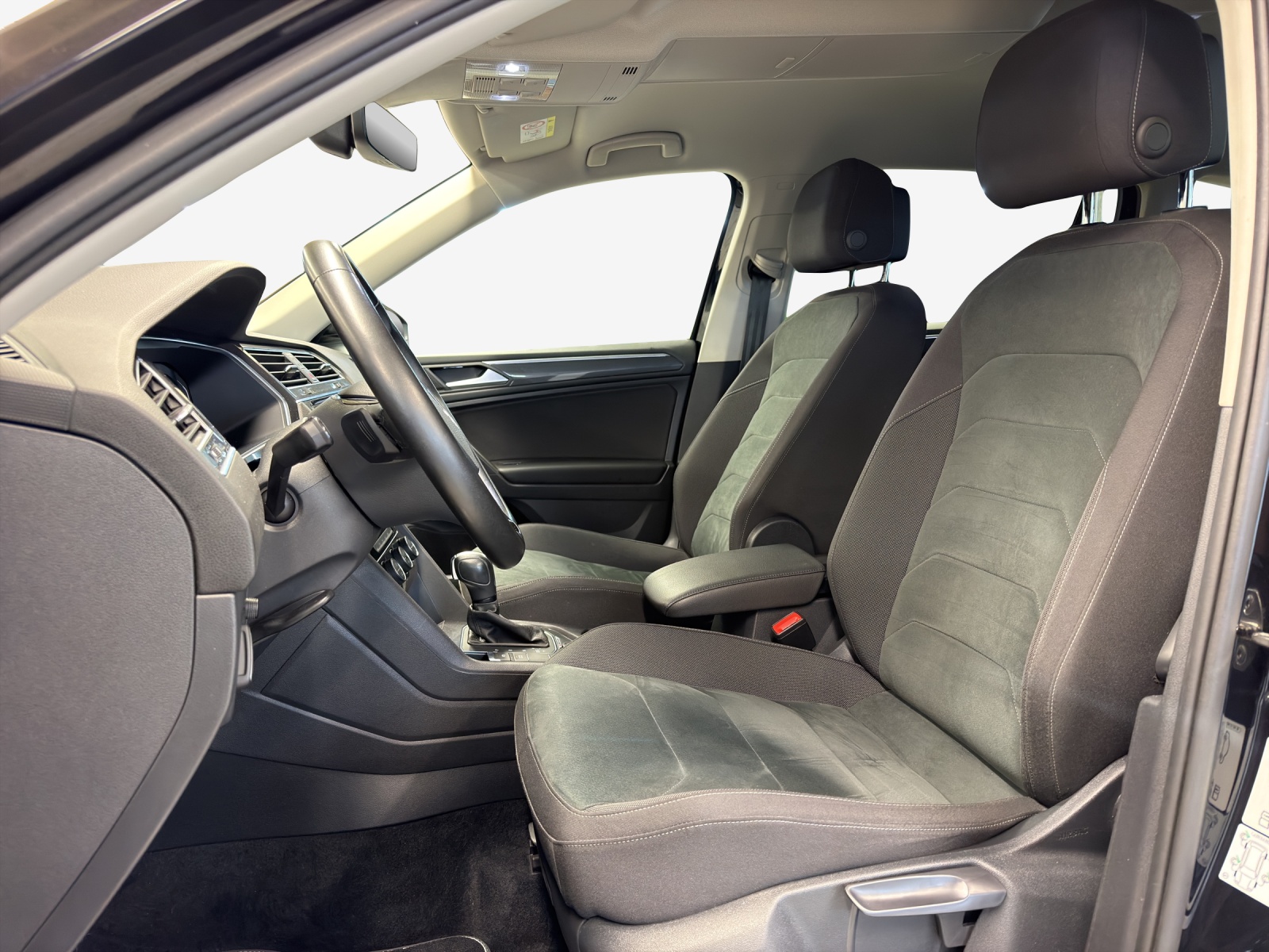 VW Tiguan Allspace 2.0TSI Highline 4Motion DSG-image-7