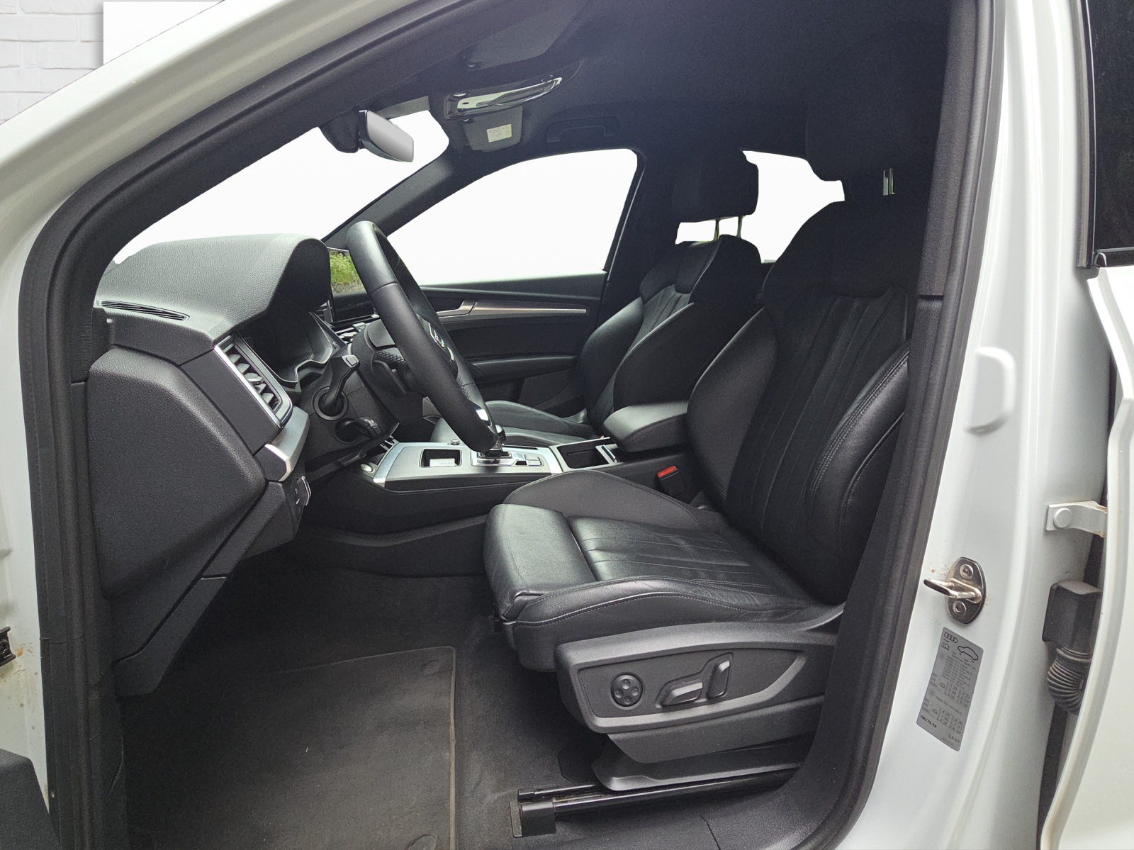AUDI Q5 Sportback 40 TDI advanced quattro S-tronic-image-4