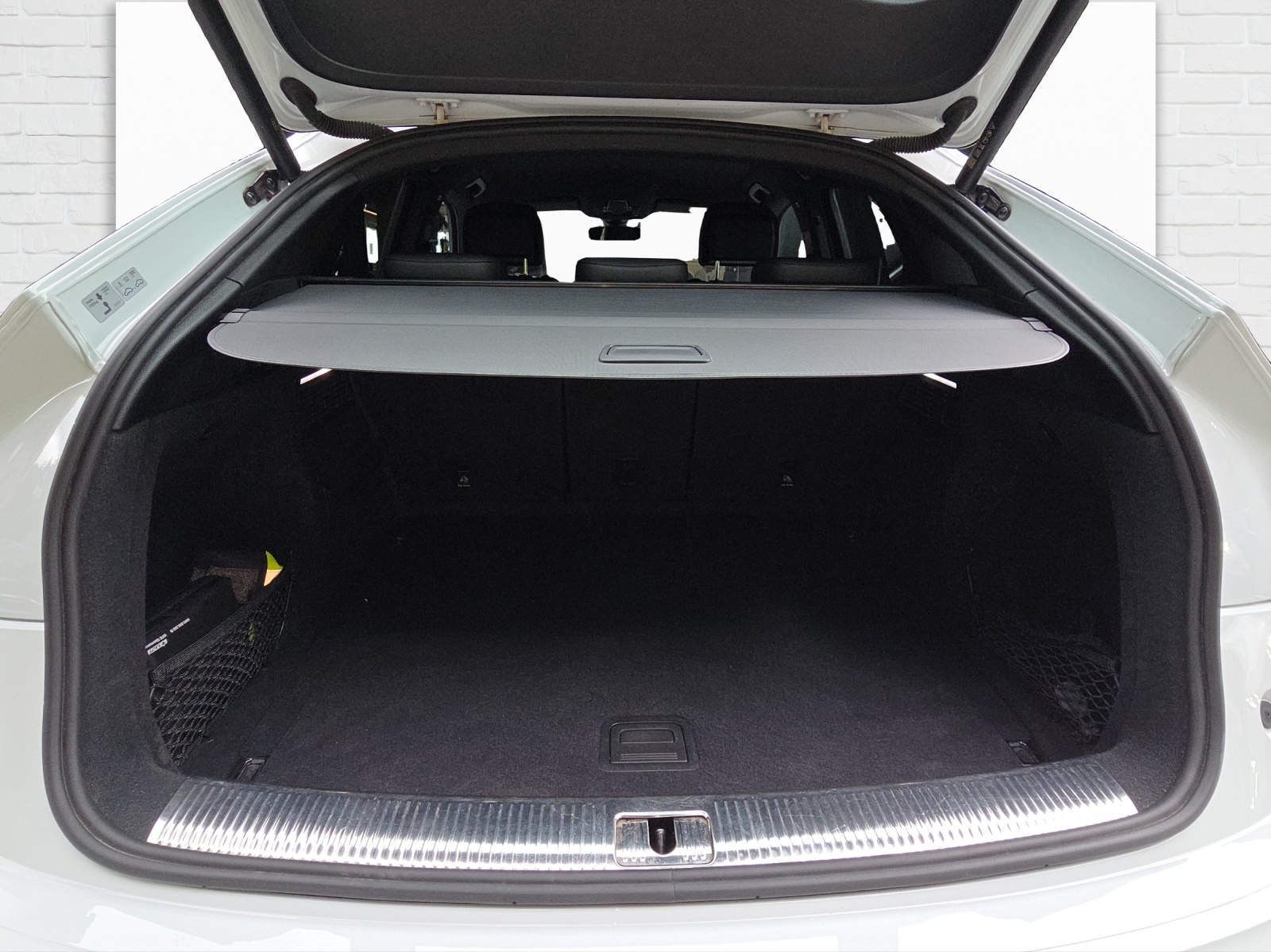 AUDI Q5 Sportback 40 TDI advanced quattro S-tronic-image-8