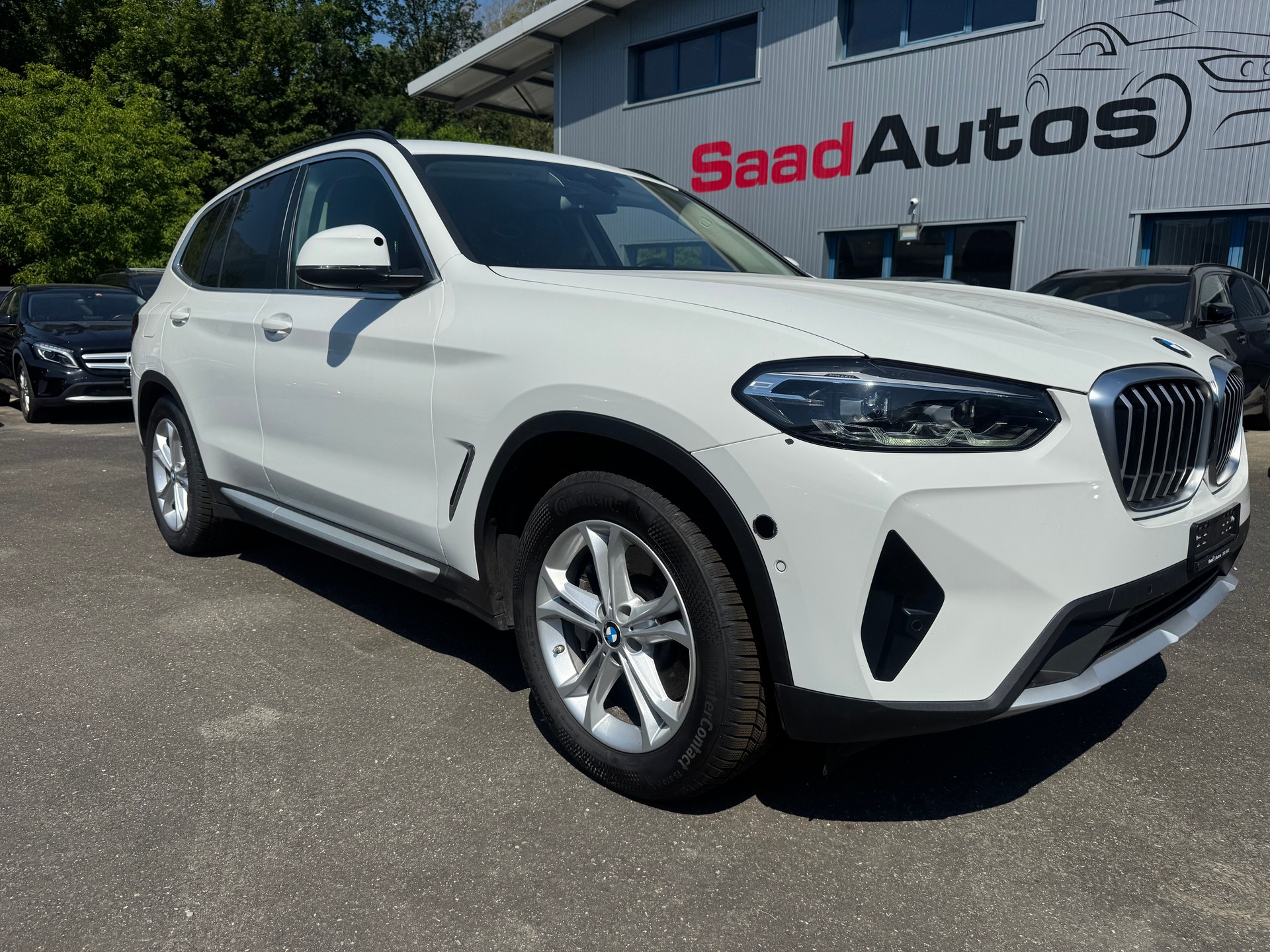 BMW X3 xDrive 30i Individual Steptronic-showroom-element-2