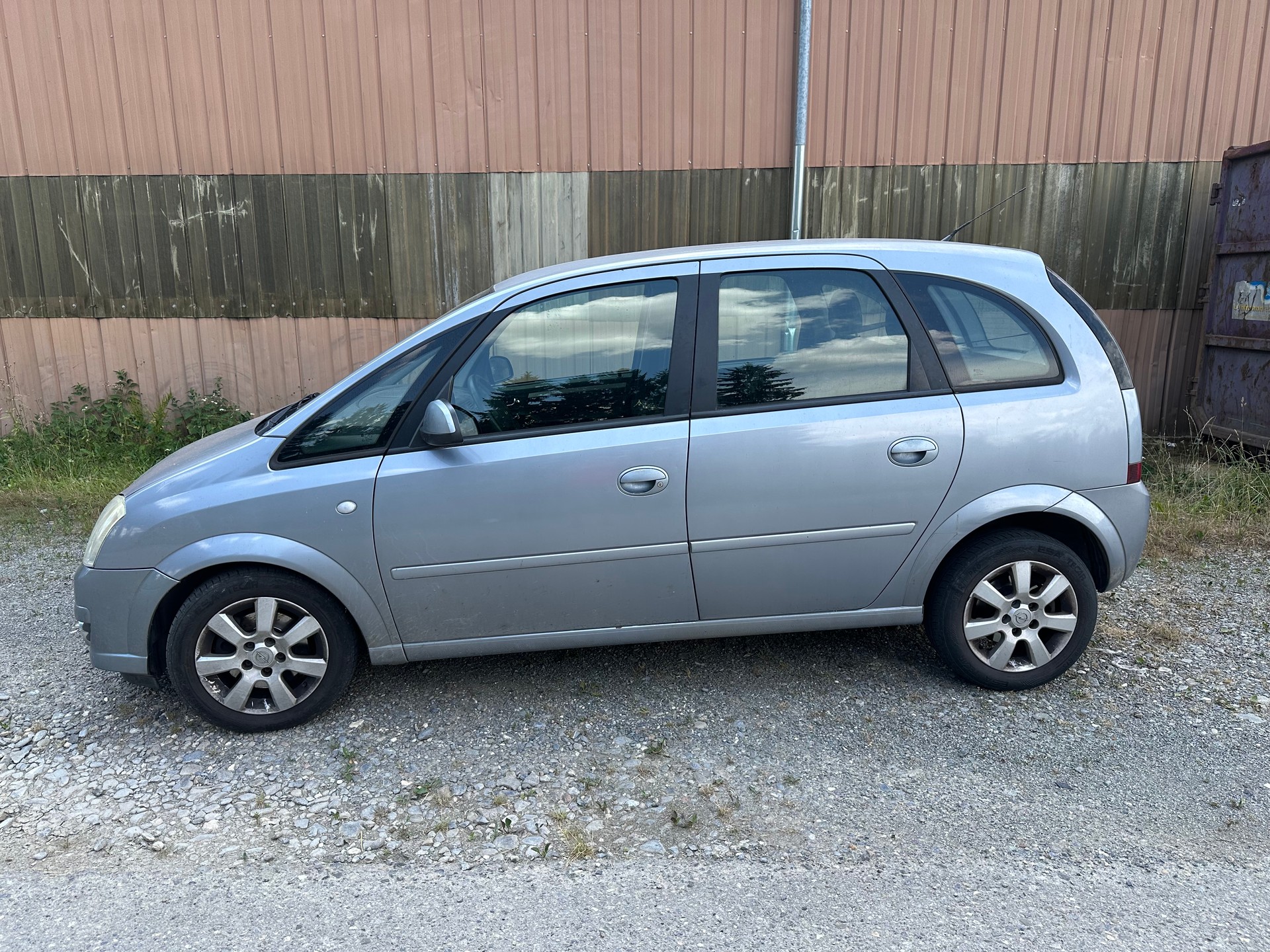 OPEL Meriva 1.7 CDTi Cosmo FIXPREIS (BETRIEBSFERIEN bis 09.08.26)