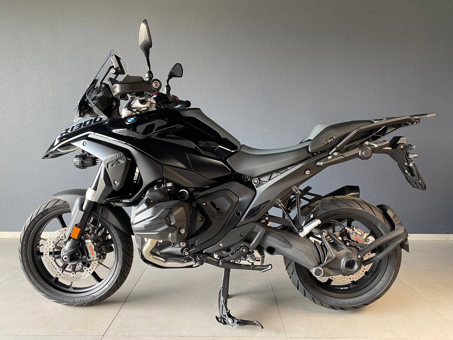 BMW R 1300 GS-image-2