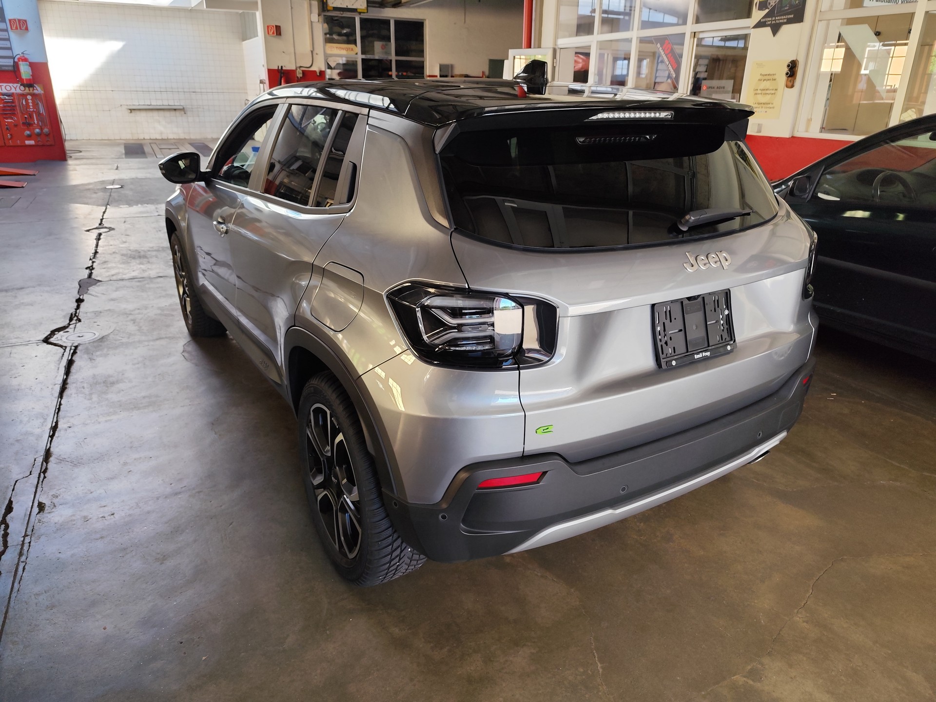JEEP Avenger 1.2 Turbo MHEV Summit-showroom-element-3