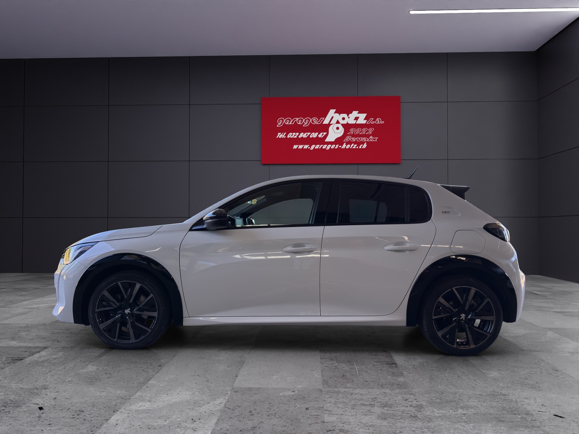PEUGEOT 208 1.2 GT-showroom-element-1