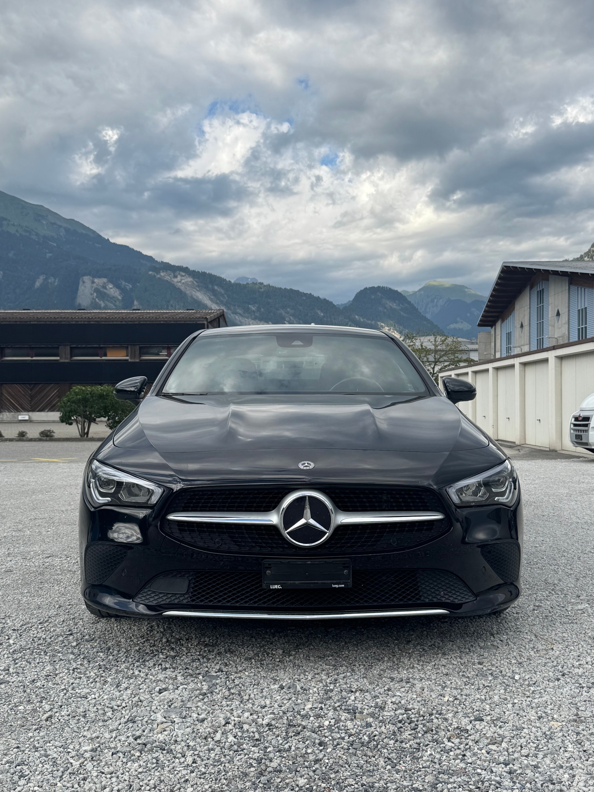 MERCEDES-BENZ CLA 200 7G-DCT-showroom-element-1