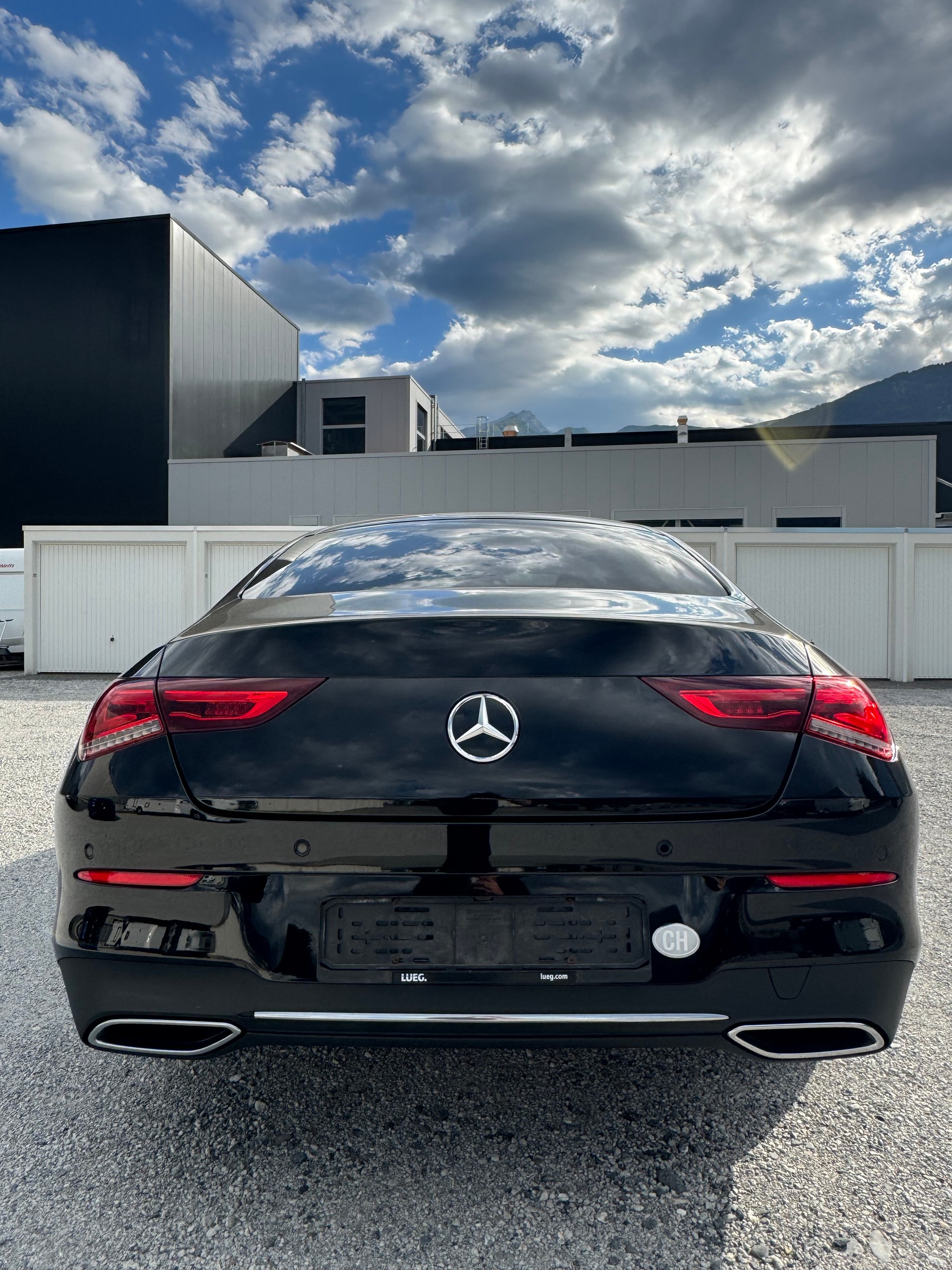 MERCEDES-BENZ CLA 200 7G-DCT-image-4