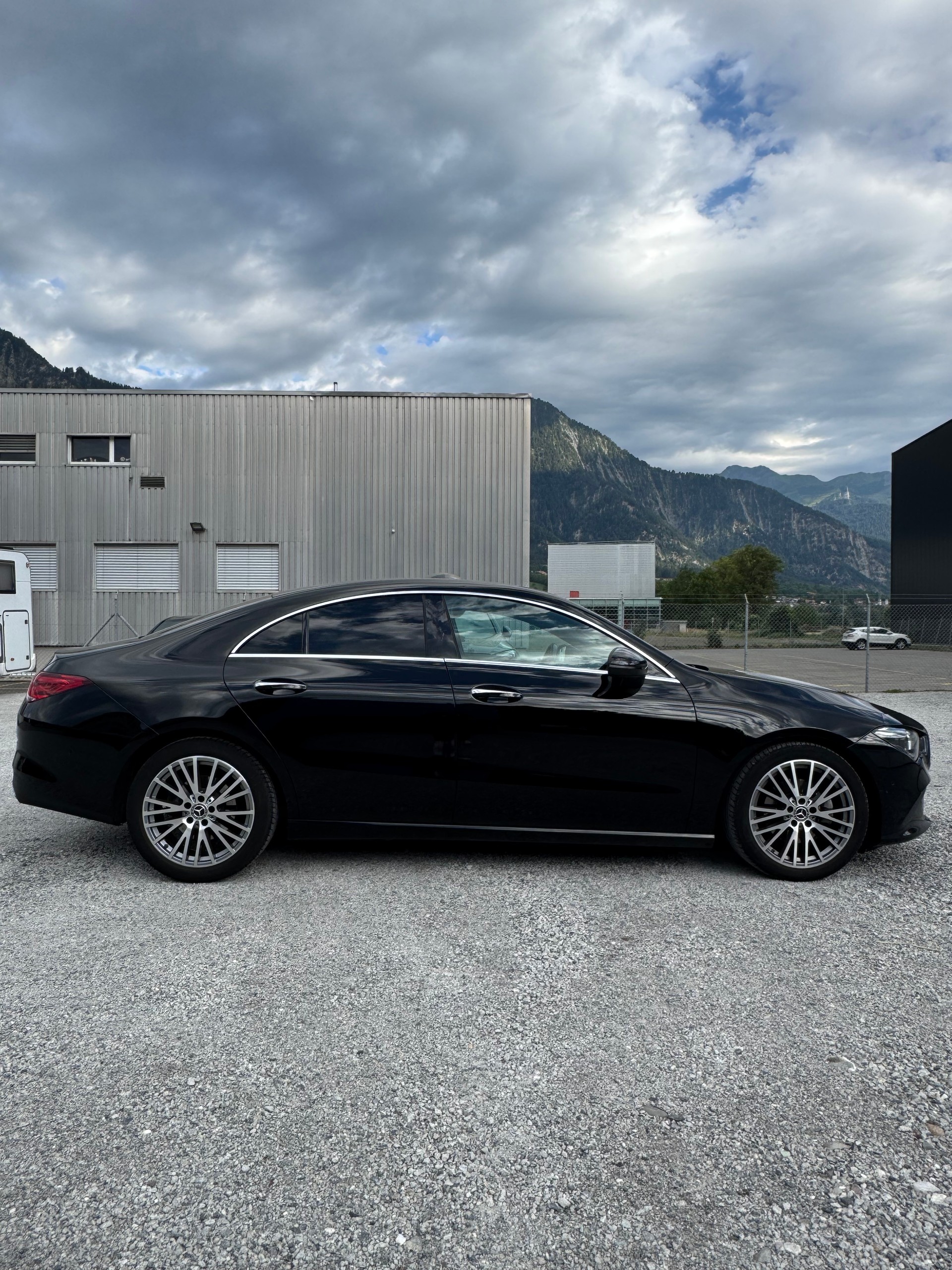 MERCEDES-BENZ CLA 200 7G-DCT-showroom-element-2