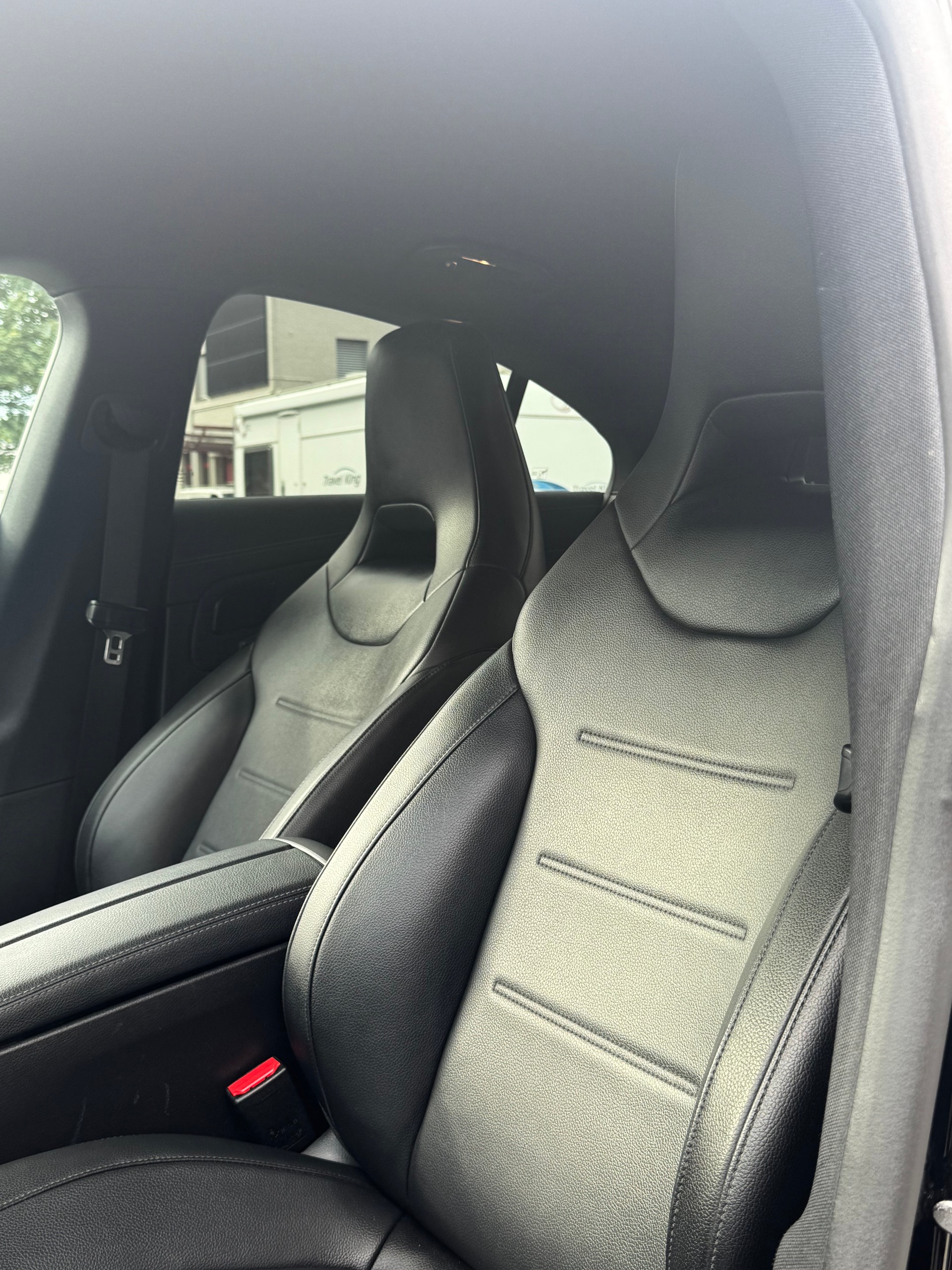 MERCEDES-BENZ CLA 200 7G-DCT-image-8