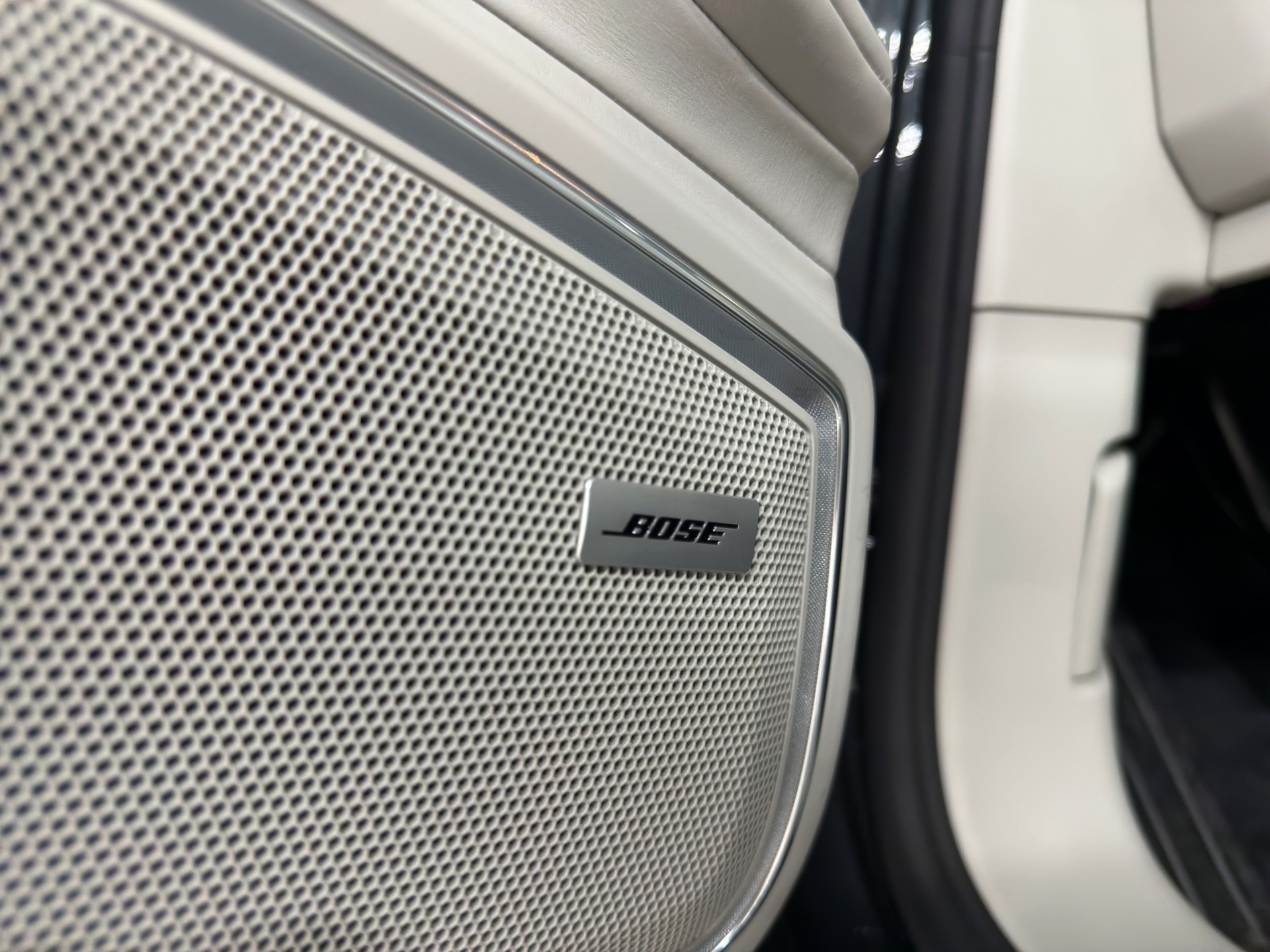PORSCHE Panamera 4 E-Hybrid PDK-image-26