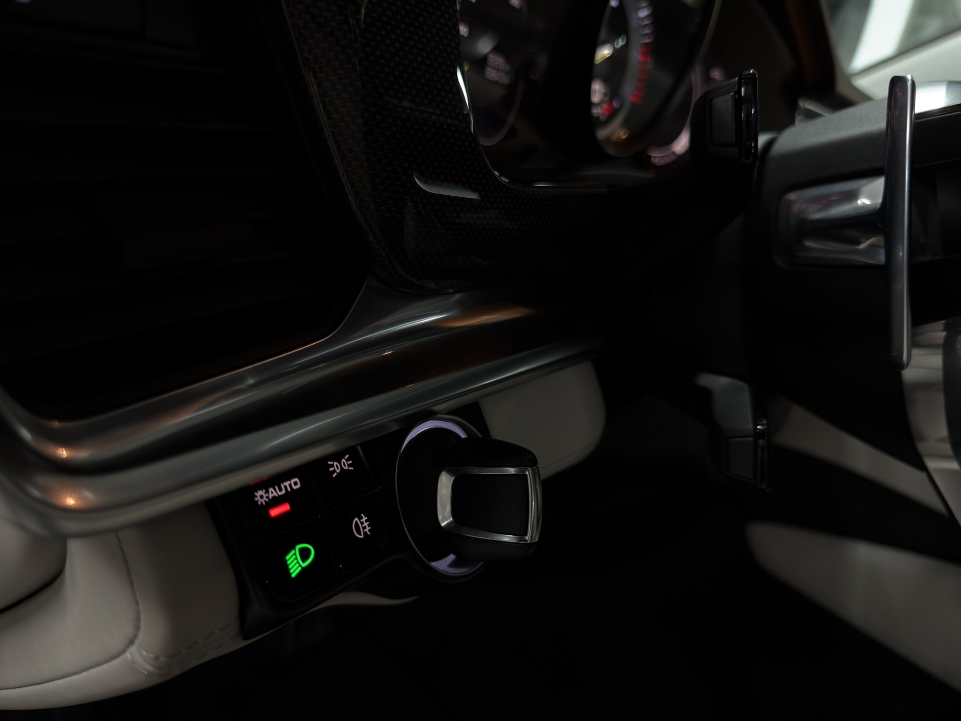 PORSCHE Panamera 4 E-Hybrid PDK-image-29