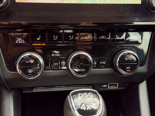 SKODA Octavia 2.0TDI Style 4x4-image-12
