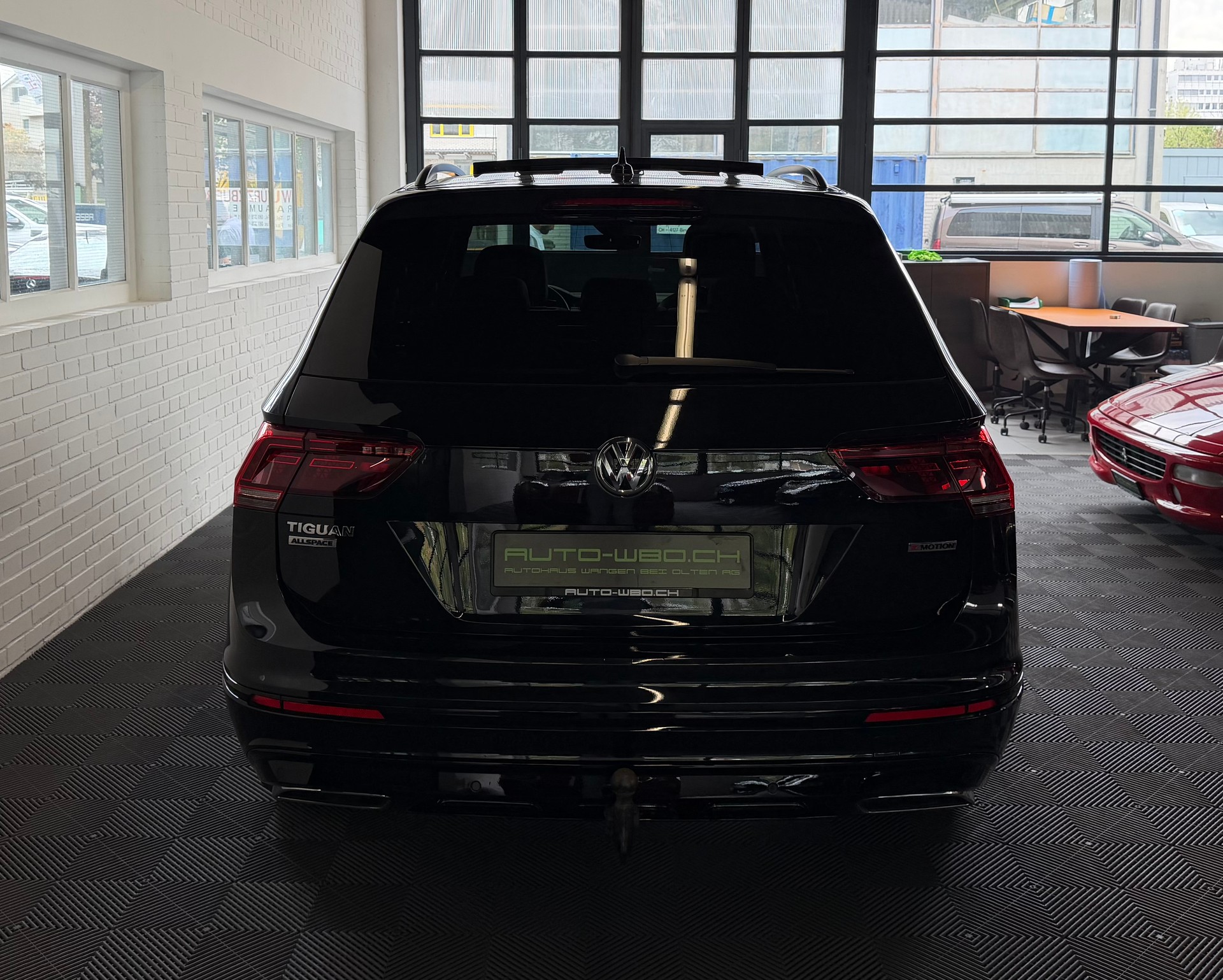 VW Tiguan Allspace 2.0 TDI SCR Highline R-LINE SPORT 00 PS 4X4 4MotionDSG-showroom-element-3