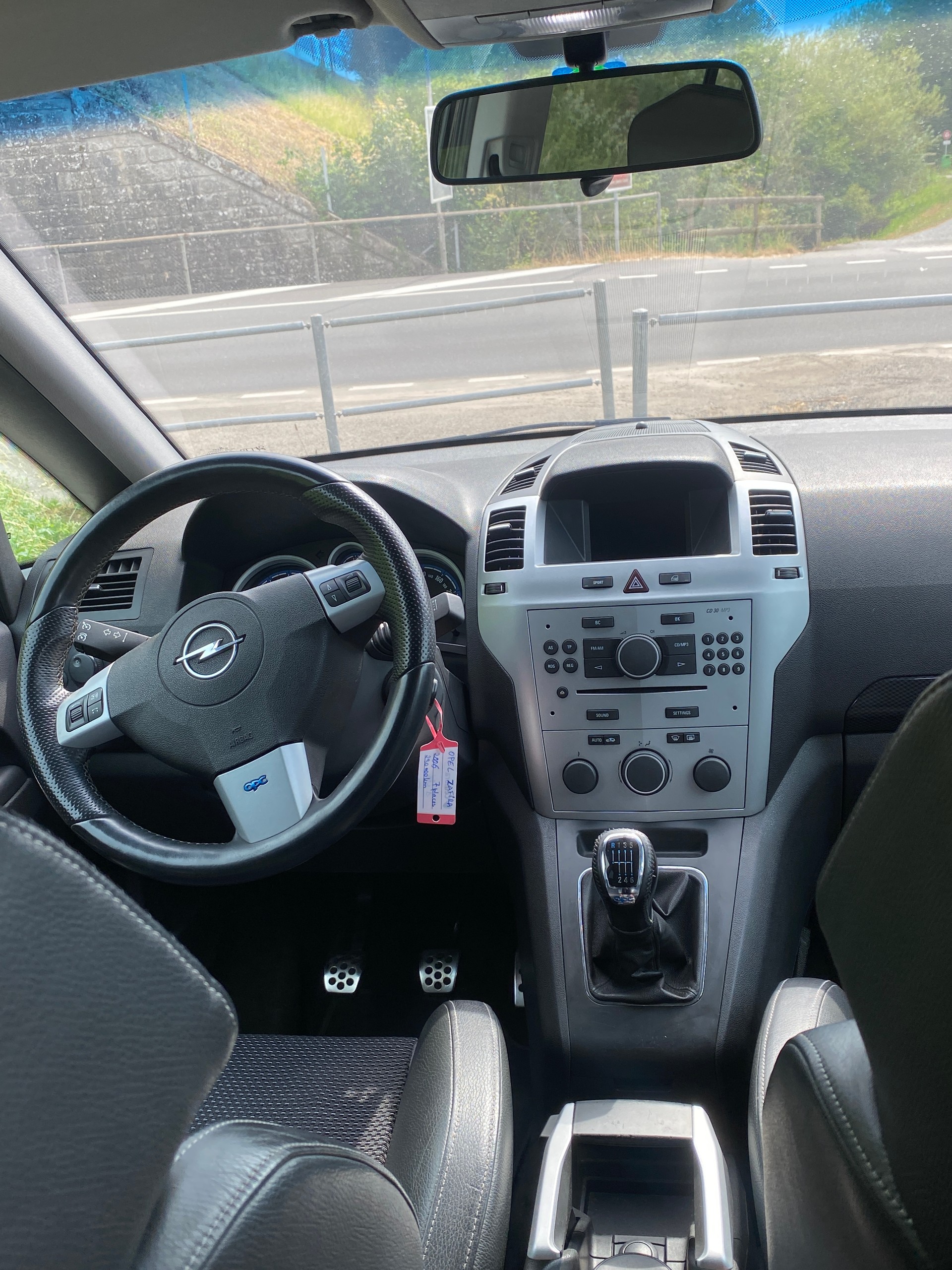OPEL Zafira 2.0i 16V Turbo OPC-image-6