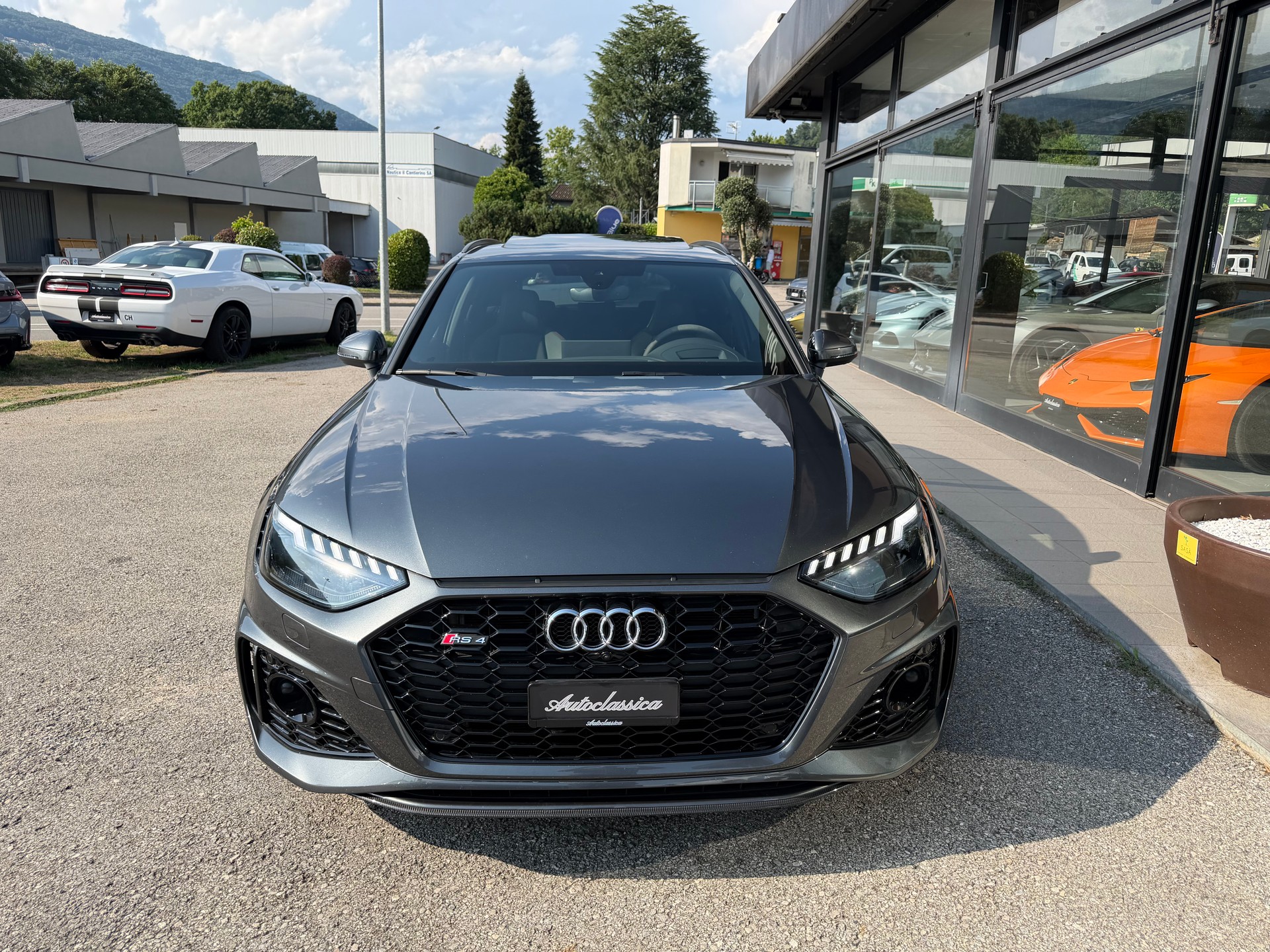 AUDI RS4 Avant quattro tiptronic-showroom-element-1