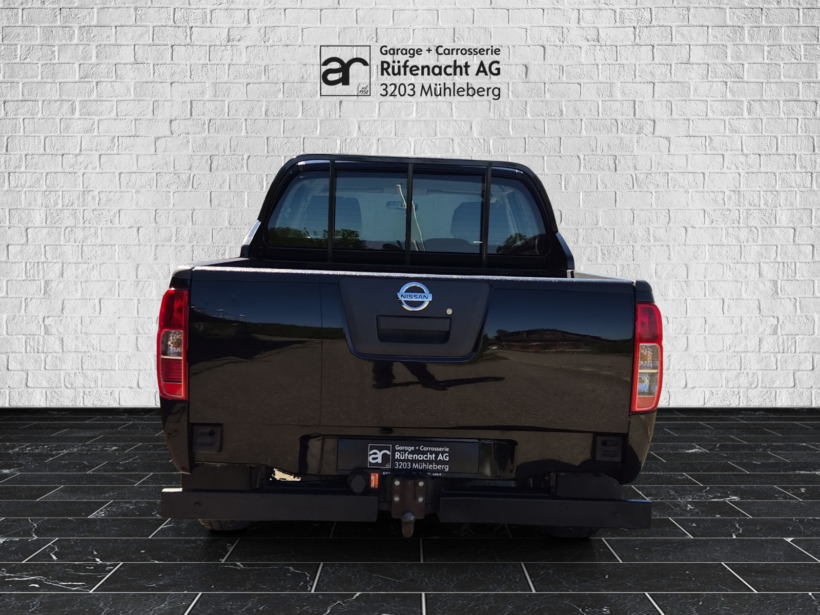 NISSAN Navara 2.5 dCi 144 Double Cab XE-showroom-element-3