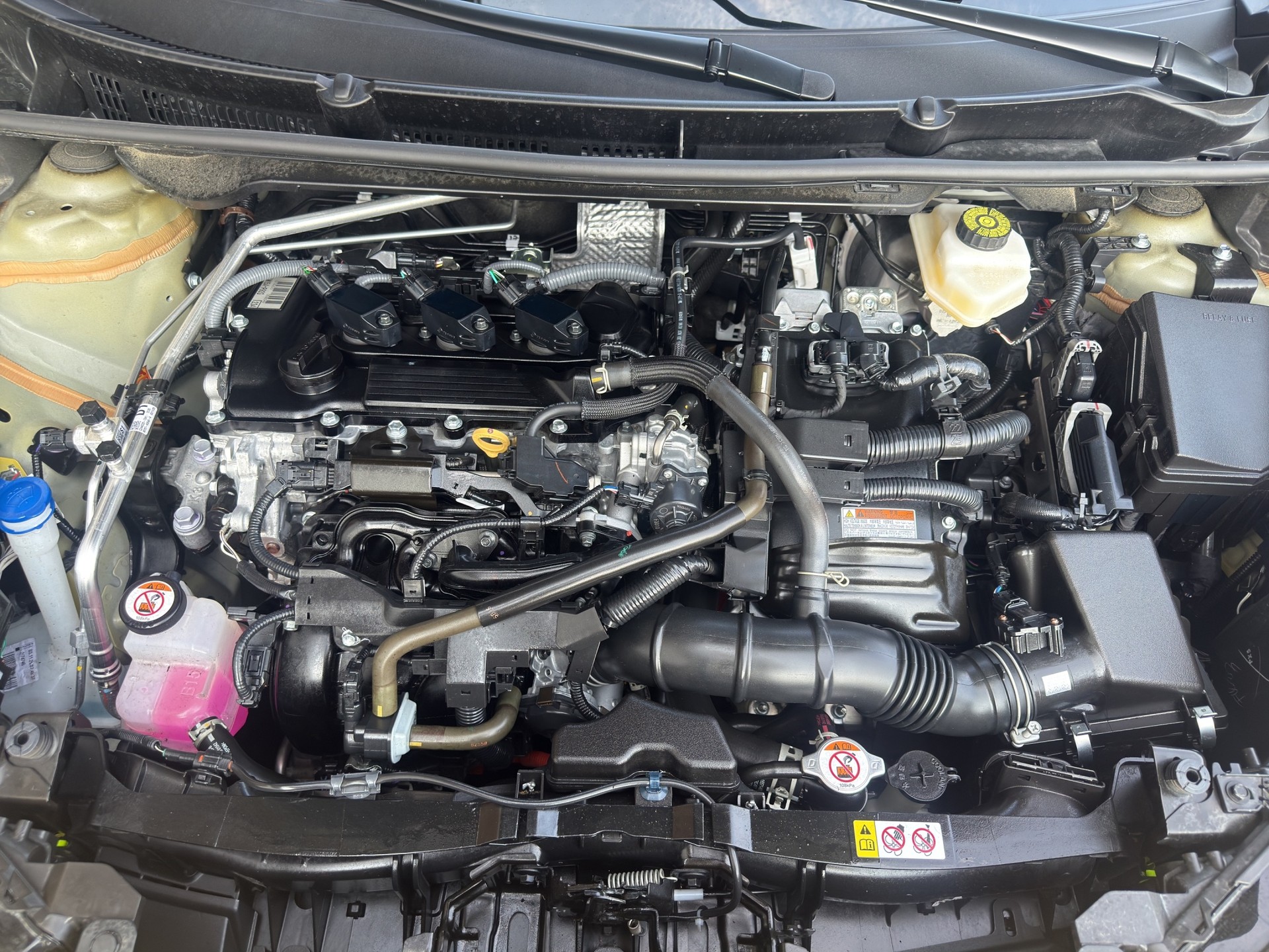 TOYOTA Aygo X 1.5 VVT-i HSD GR Sport-image-30