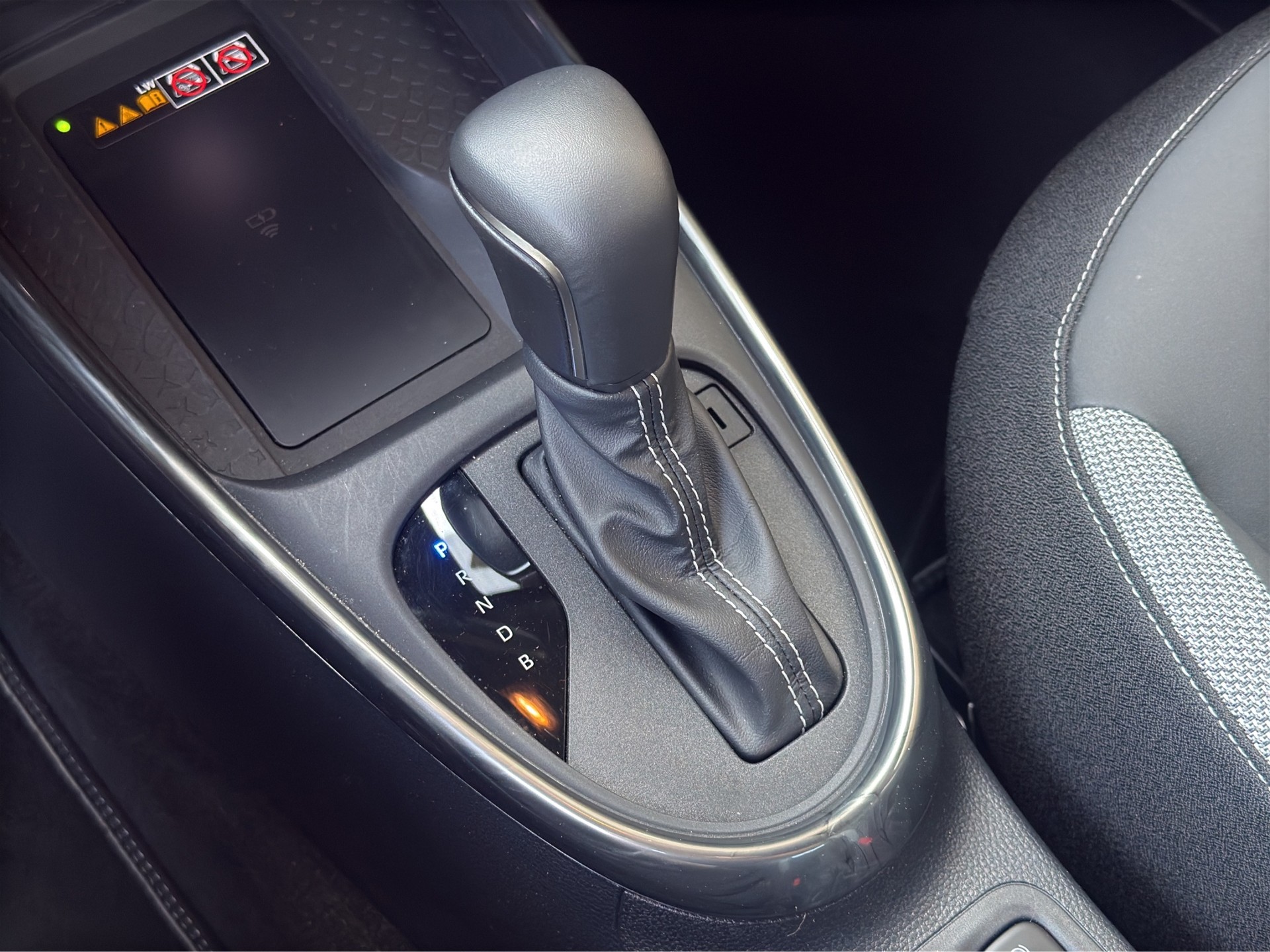 TOYOTA Aygo X 1.5 VVT-i HSD GR Sport-image-26