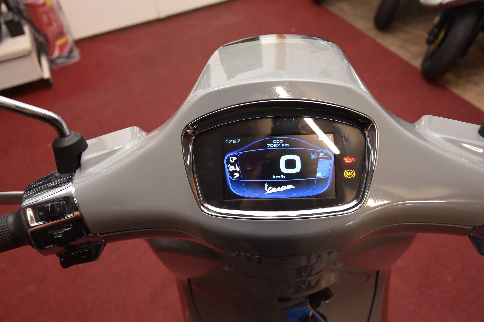 PIAGGIO Vespa 125 Sprint Sport ABS-image-6