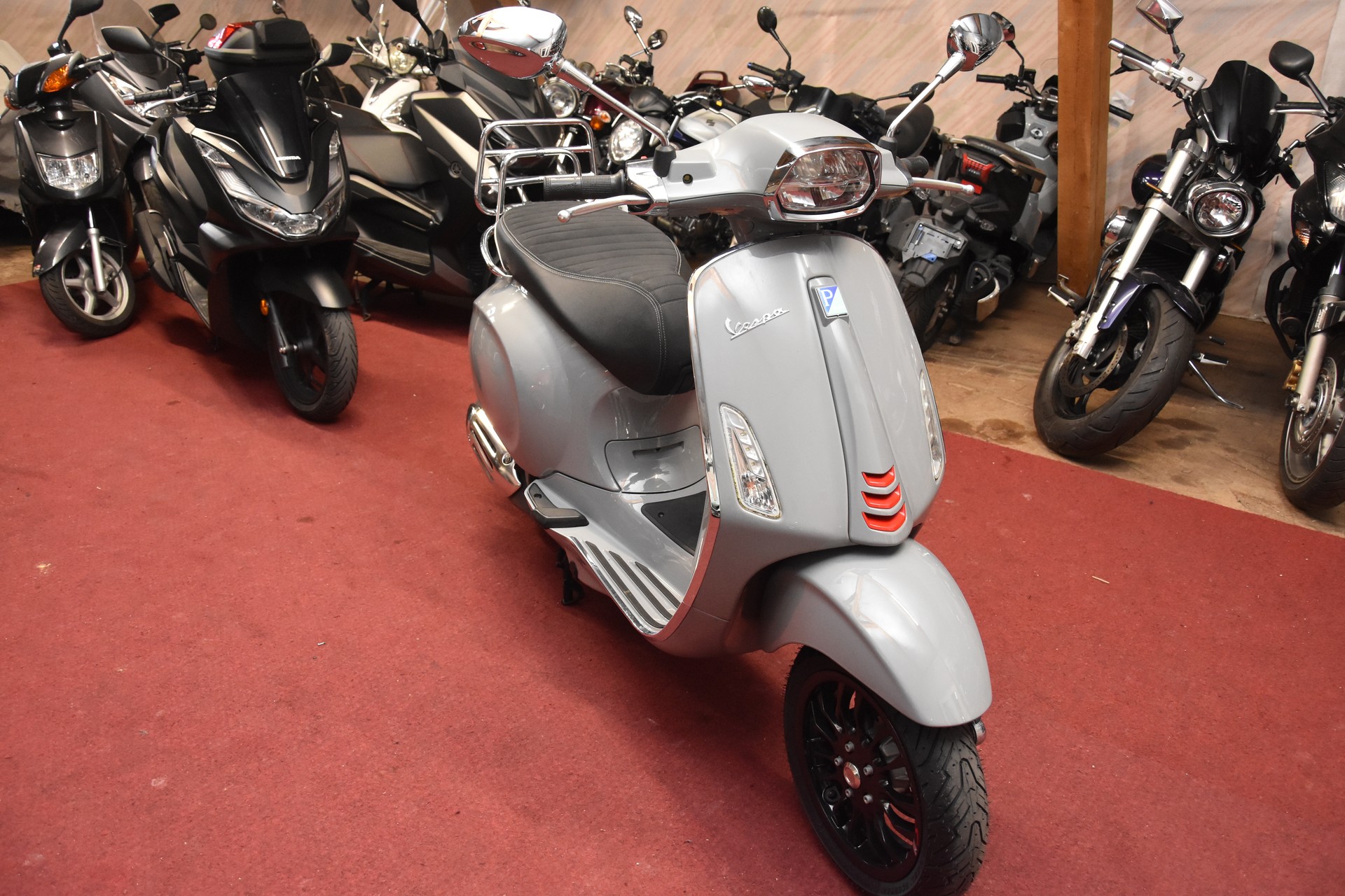 PIAGGIO Vespa 125 Sprint Sport ABS-image-5