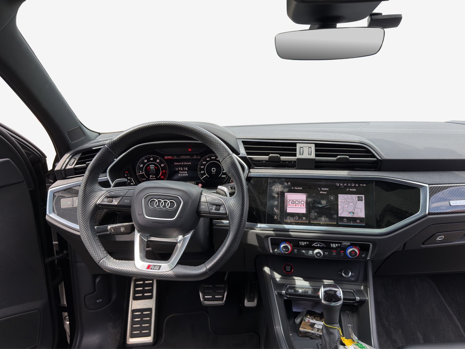 AUDI RS Q3 Sportback quattro S tronic-image-8
