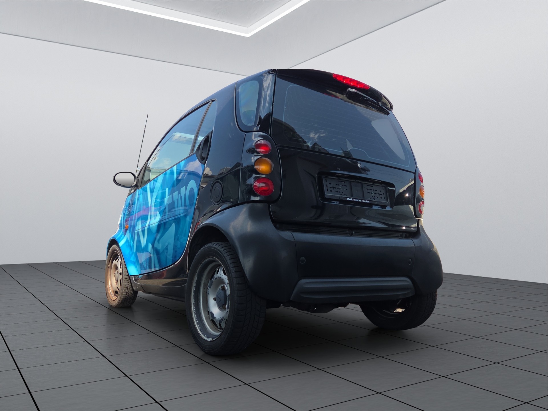 SMART fortwo pure-showroom-element-3