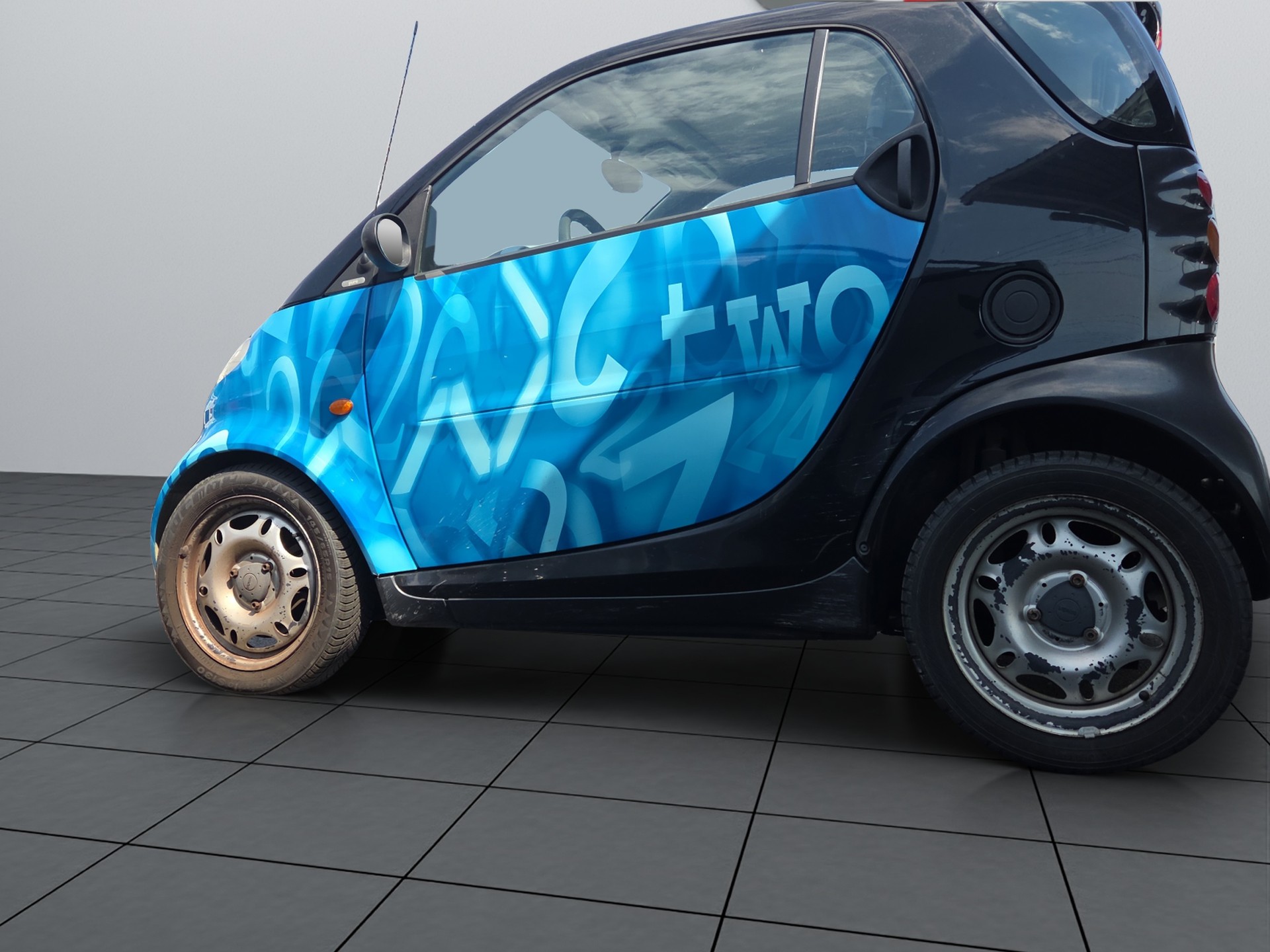 SMART fortwo pure-showroom-element-2