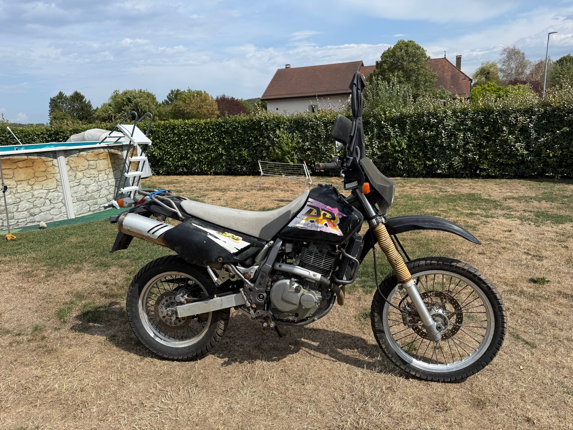 SUZUKI DR 650 SE-image-0