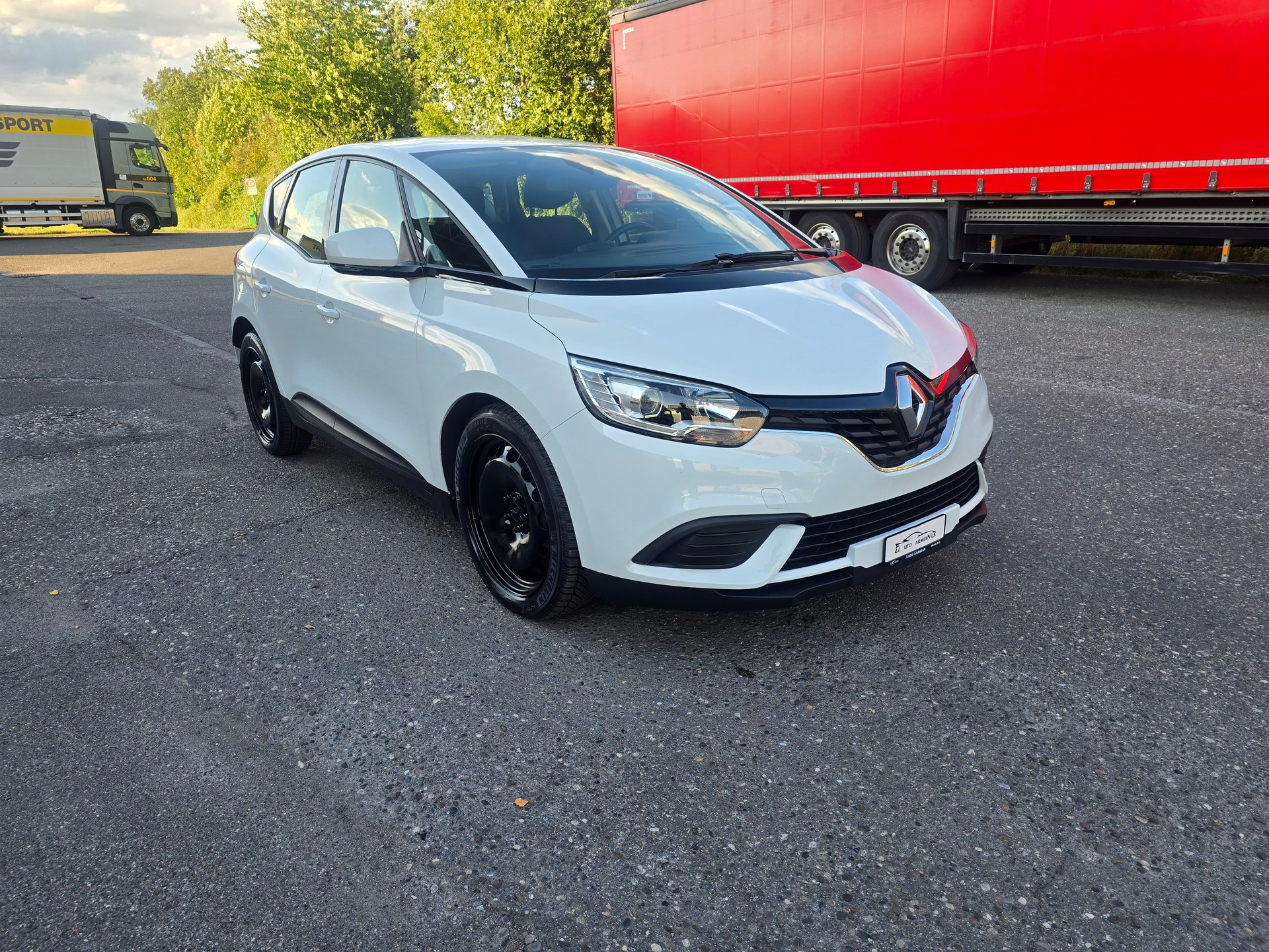 RENAULT Scénic 1.2 16V Turbo Life-showroom-element-1
