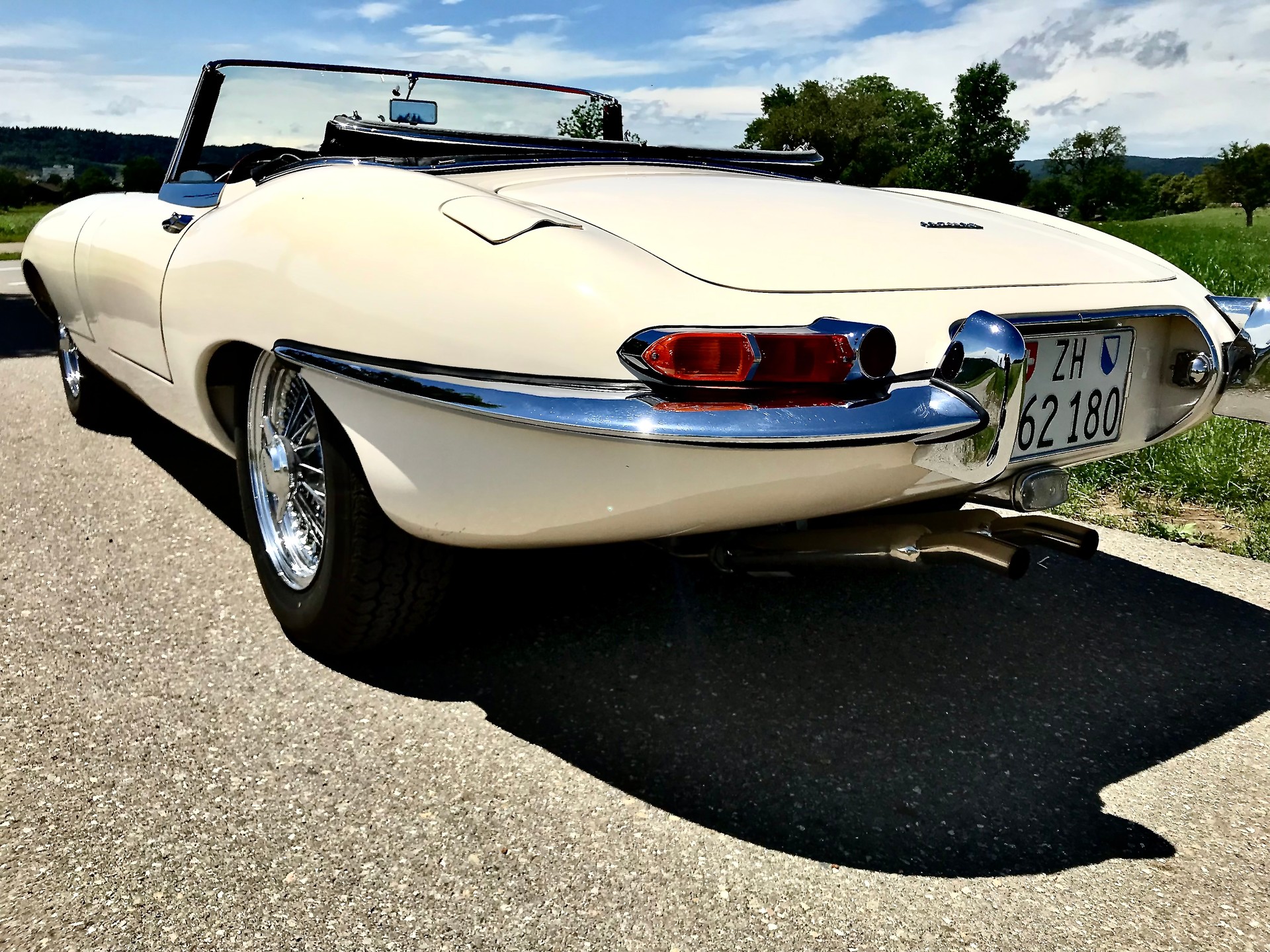 JAGUAR E Type S1 3.8 Cabriolet-image-4
