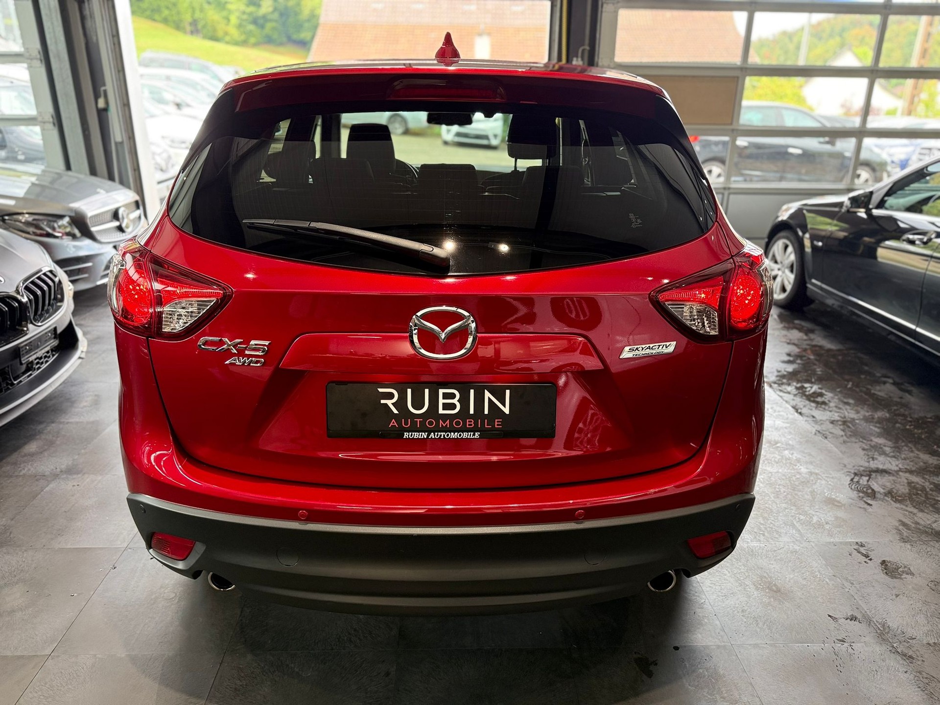 MAZDA CX-5 2.2 D Ambition FWD Automatic-showroom-element-3