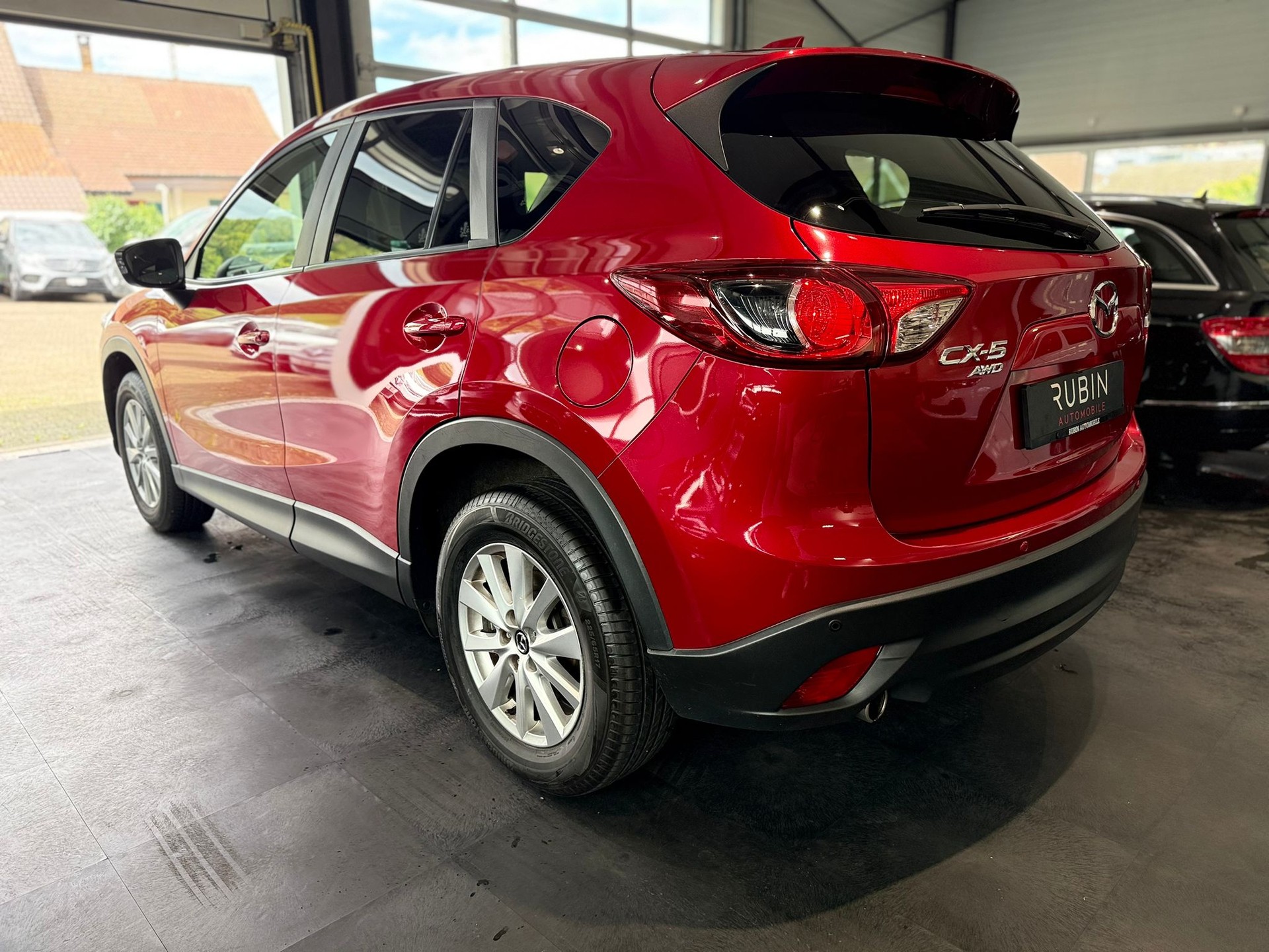 MAZDA CX-5 2.2 D Ambition FWD Automatic-showroom-element-2