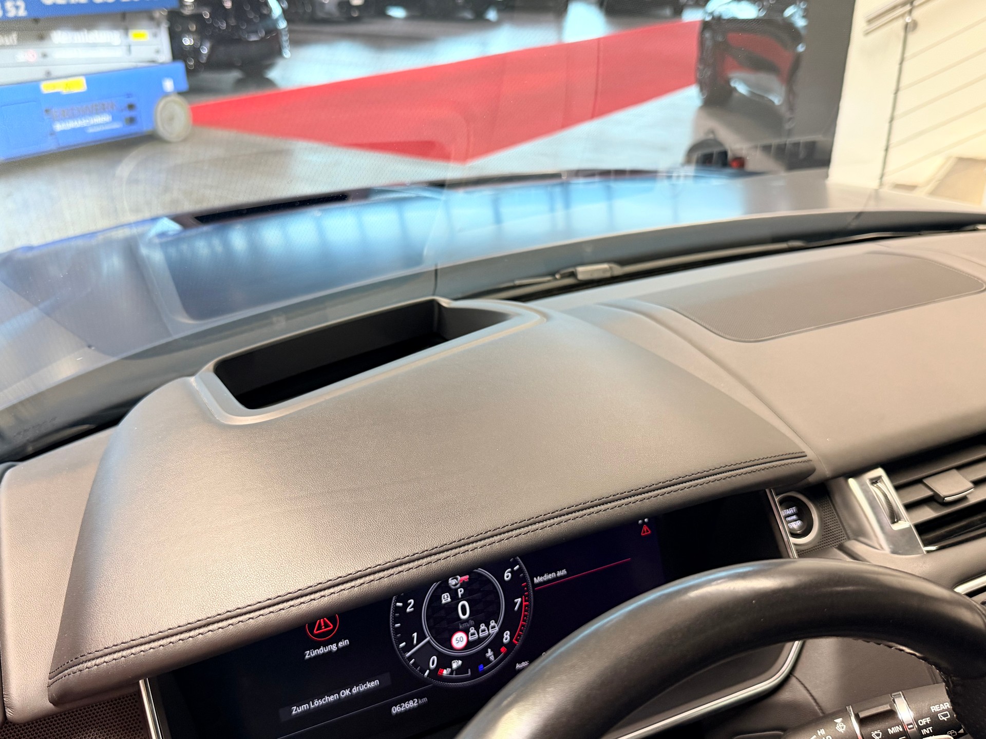 LAND ROVER Range Rover Sport 5.0 V8 S/C SVR Automatic-image-27