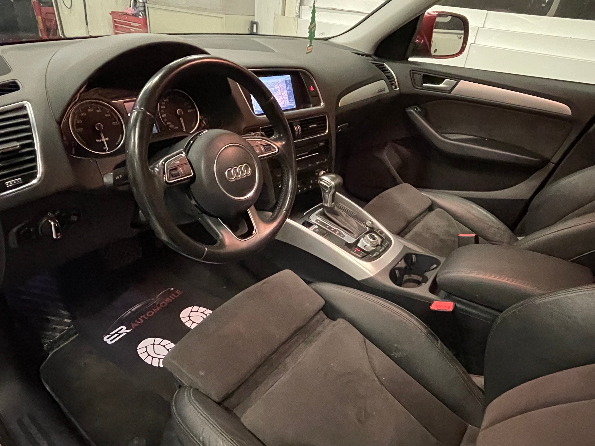 AUDI Q5 2.0 TFSI hybrid quattro tiptronic-image-13