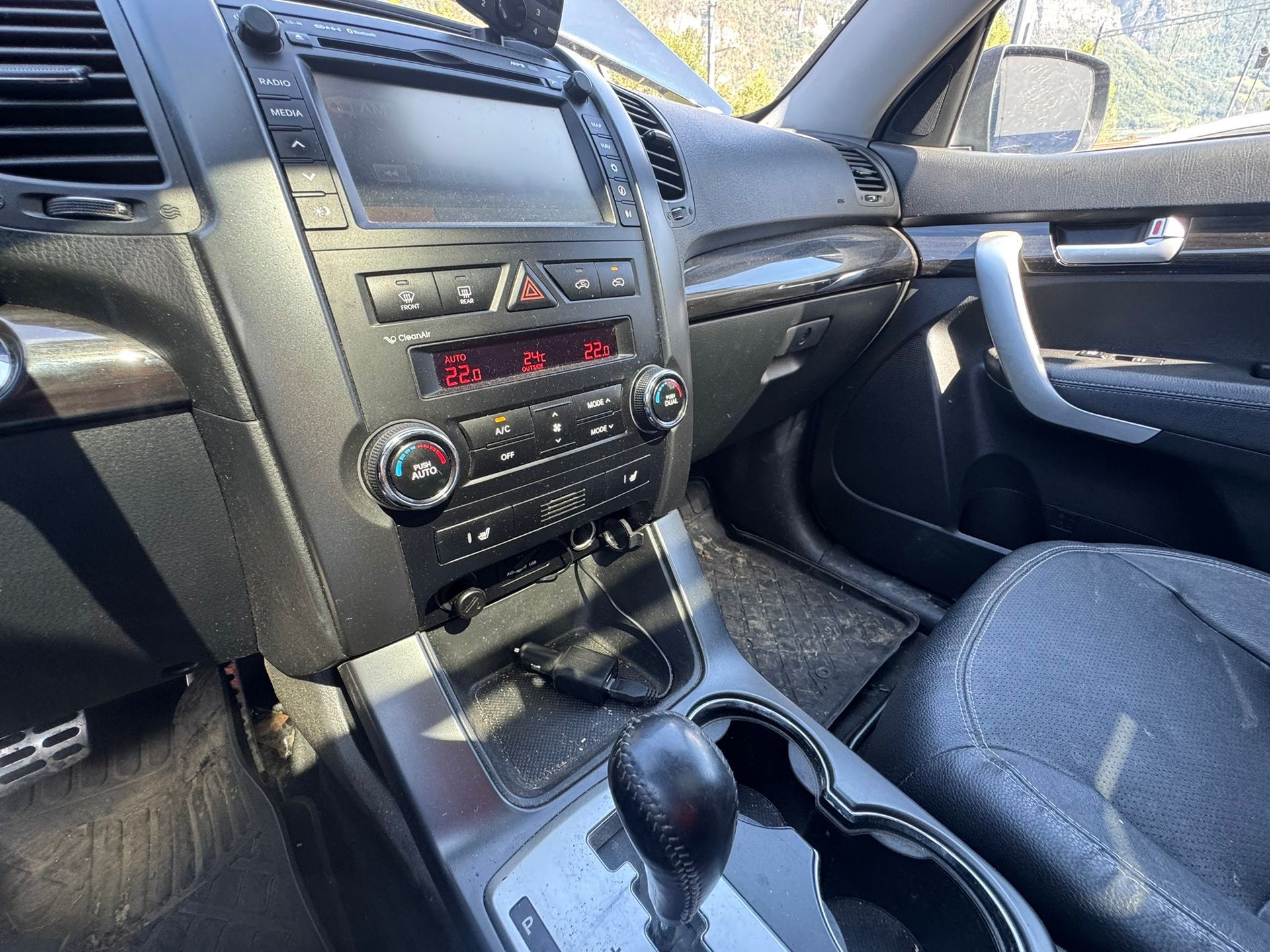 KIA Sorento 2.2 CRDI Trend Automatic-image-8