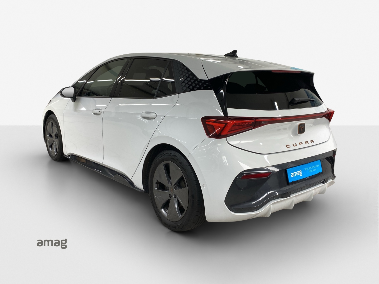 CUPRA Born 58 kWh-showroom-element-2