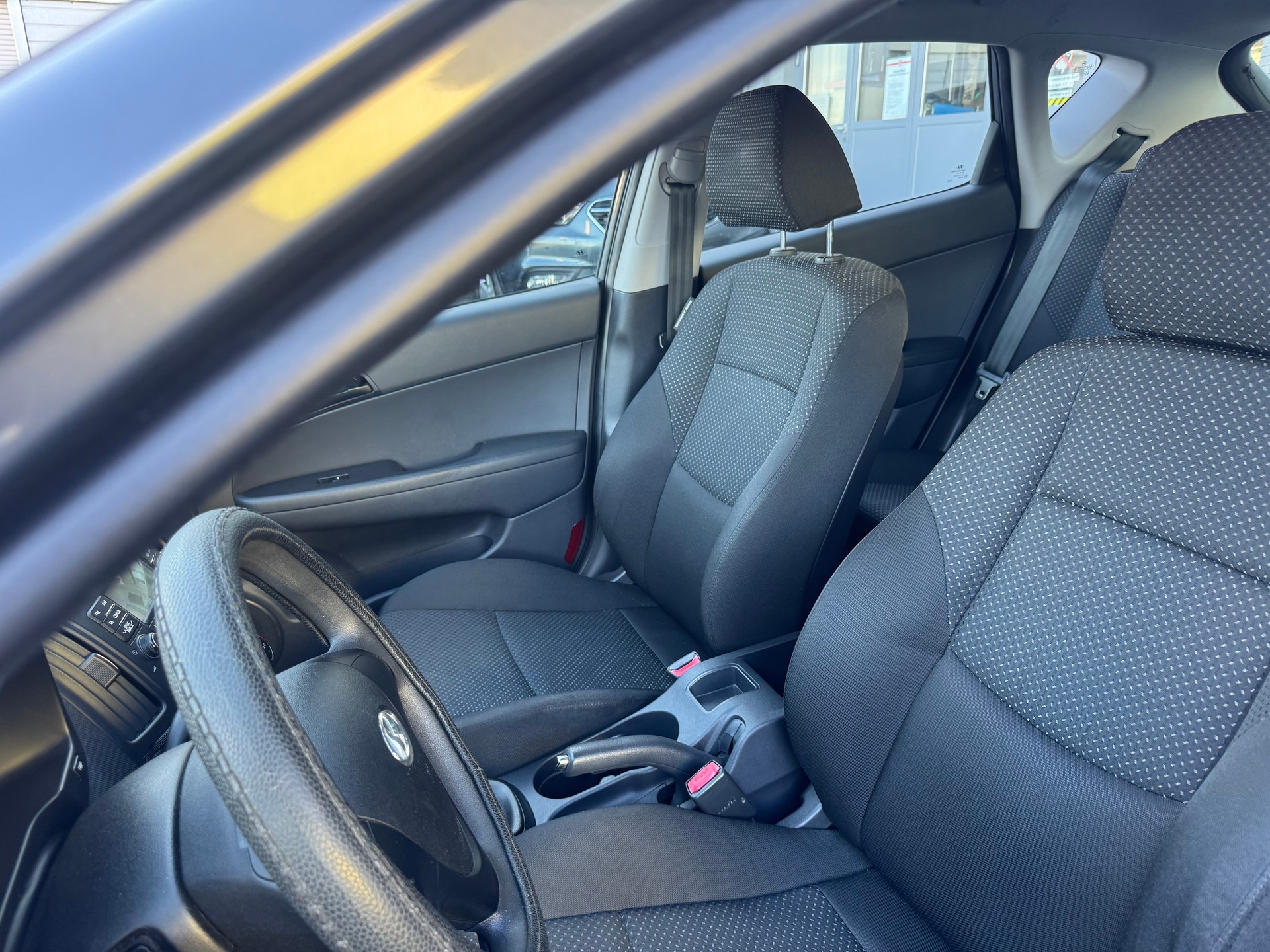 HYUNDAI i30 1.4 Comfort-image-21