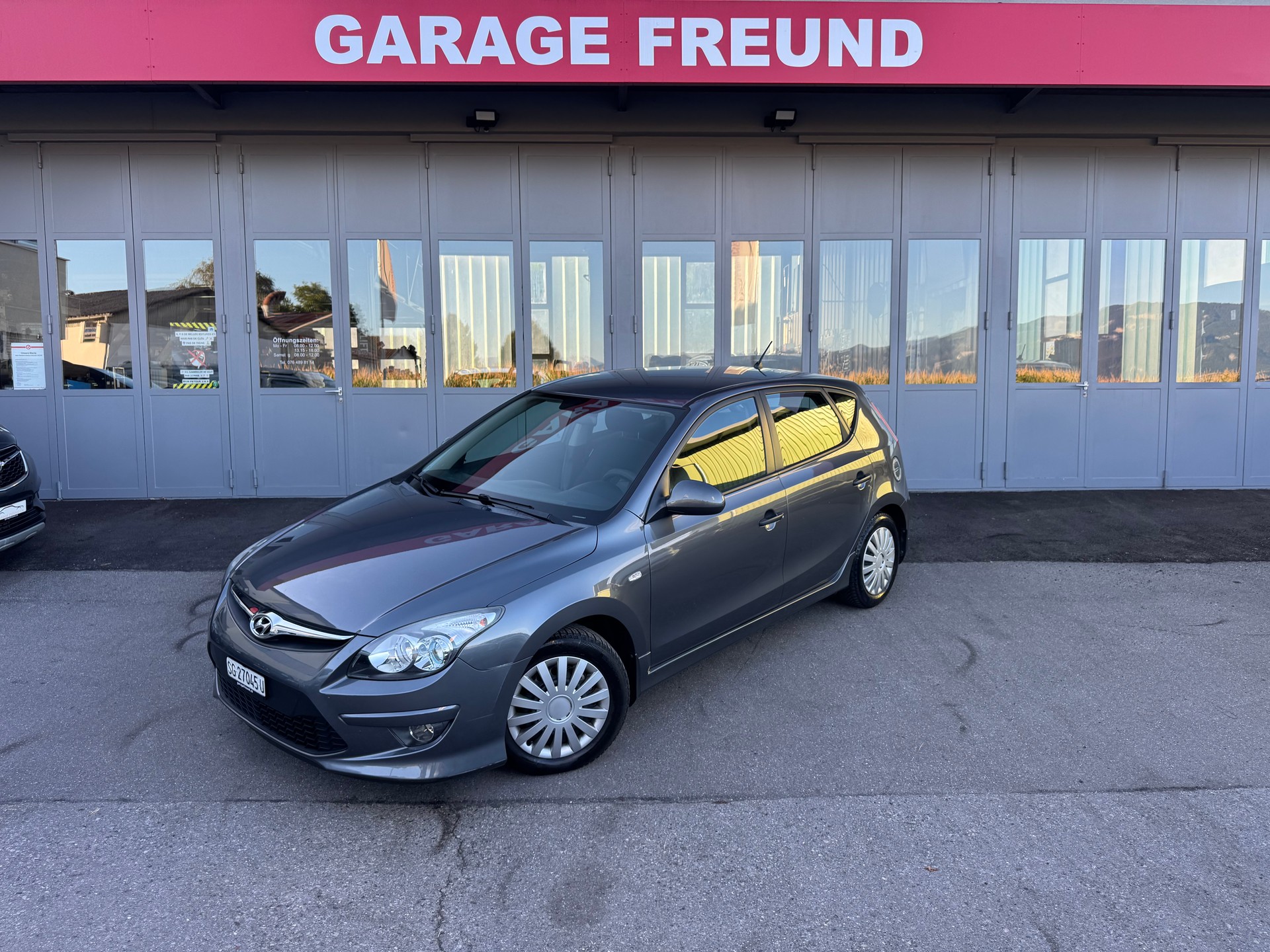 HYUNDAI i30 1.4 Comfort-showroom-element-3