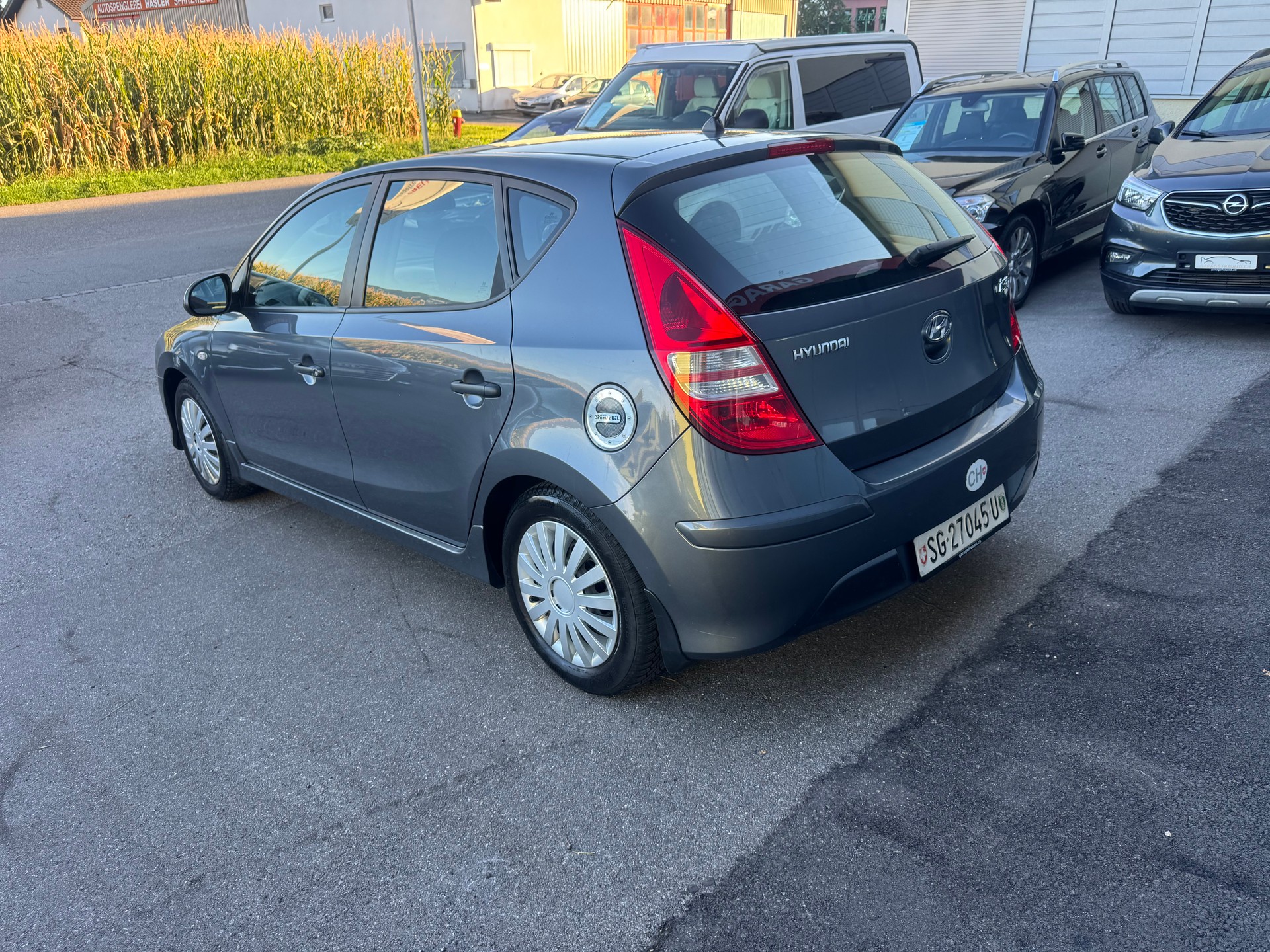 HYUNDAI i30 1.4 Comfort-image-27