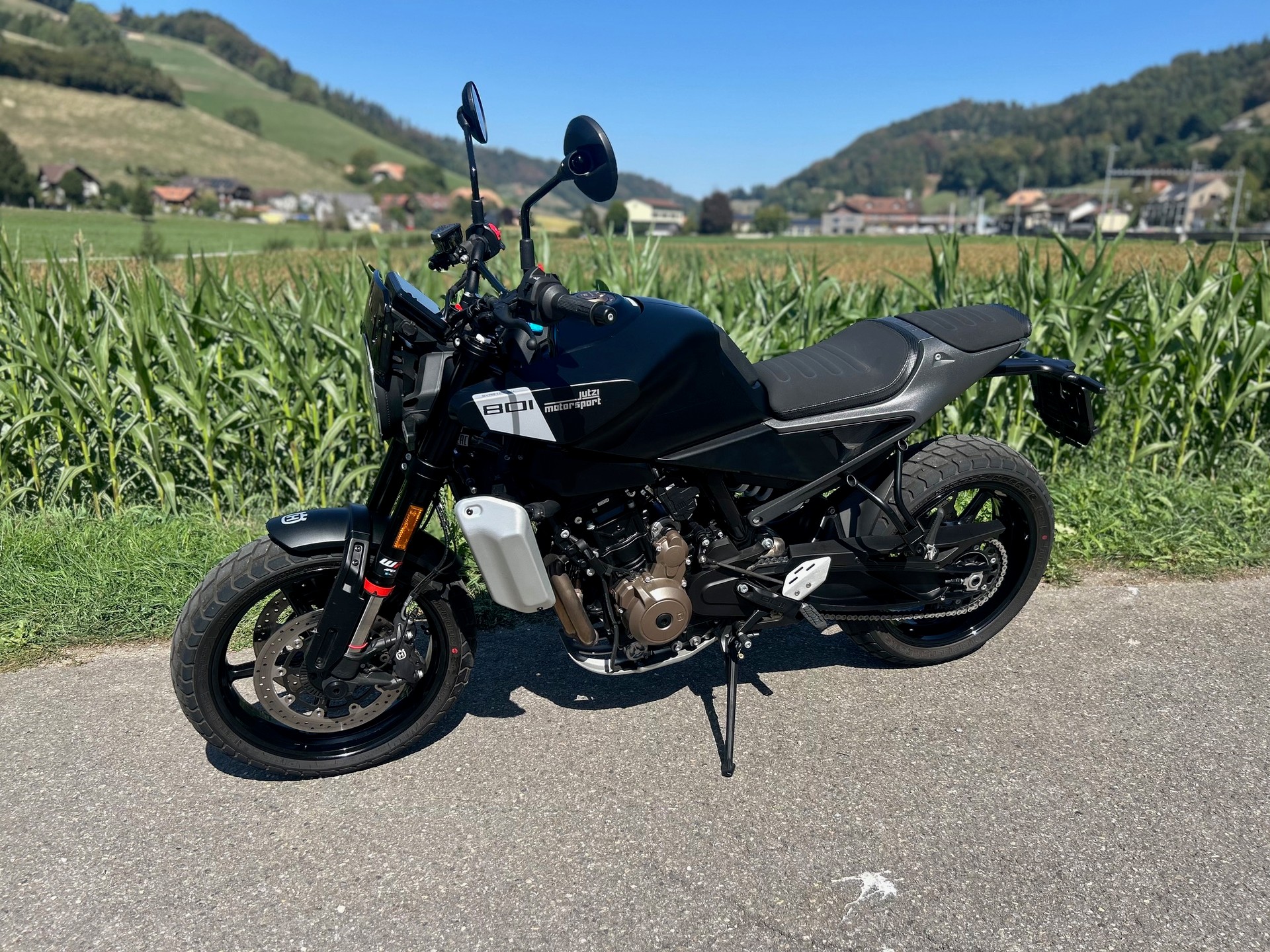HUSQVARNA Svartpilen 801-image-4