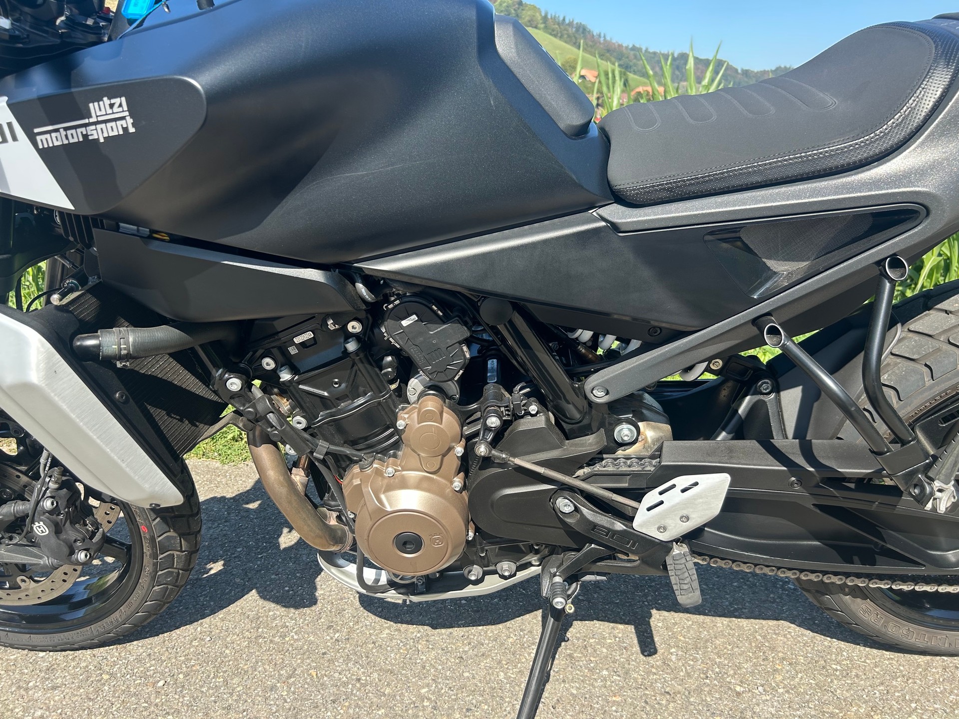 HUSQVARNA Svartpilen 801-image-6
