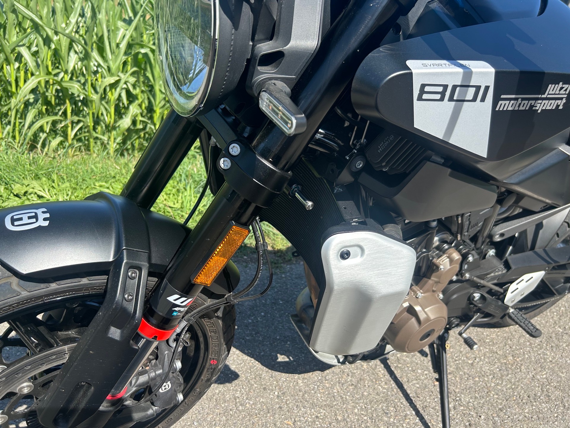 HUSQVARNA Svartpilen 801-image-5