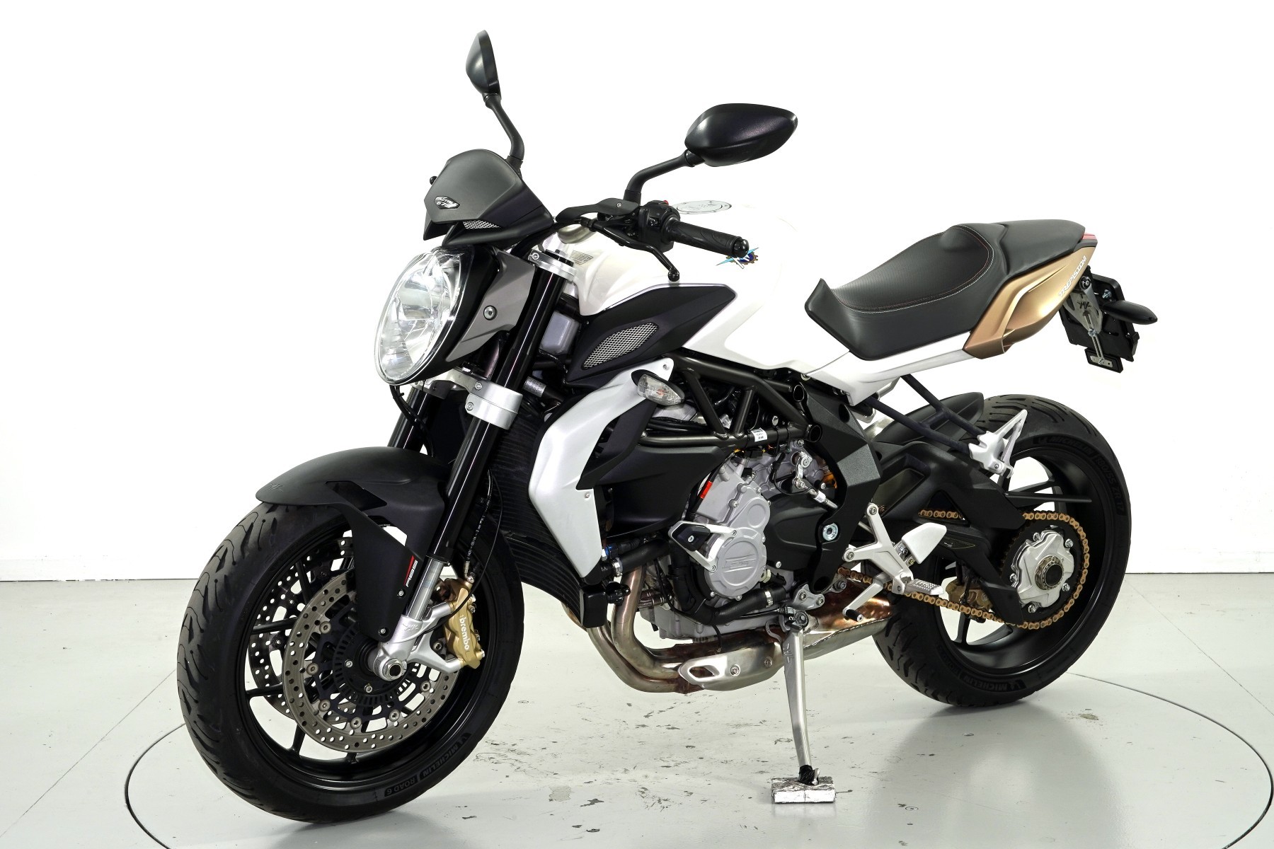 MV AGUSTA 675 Brutale ABS-image-2