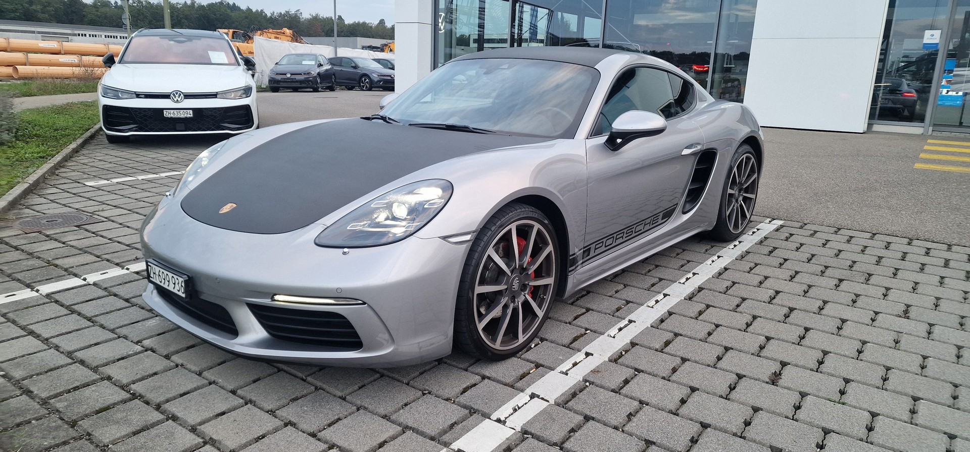 PORSCHE 2.5 S