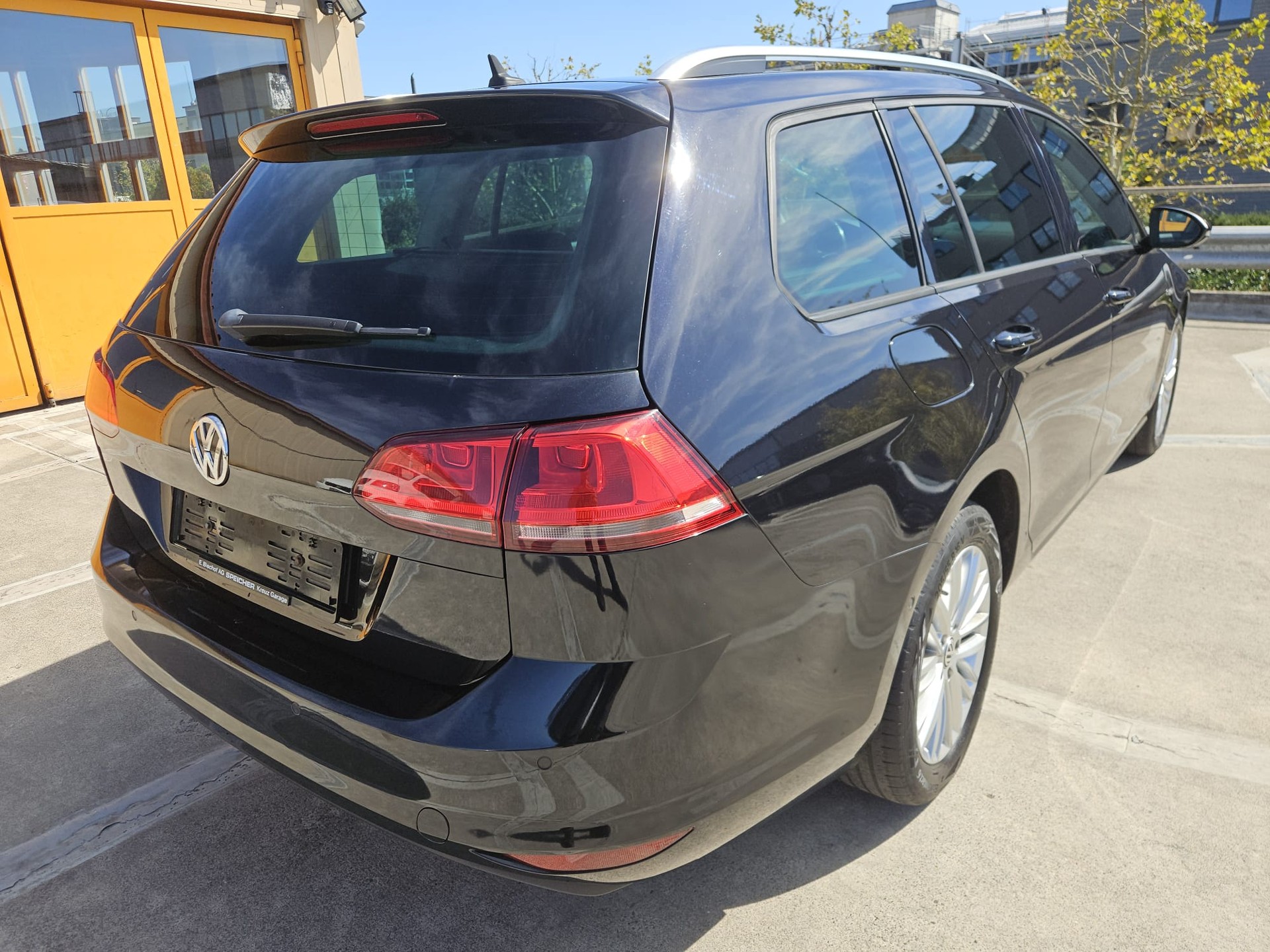 VW Golf Variant 2.0 TDI Cup 4Motion-showroom-element-3