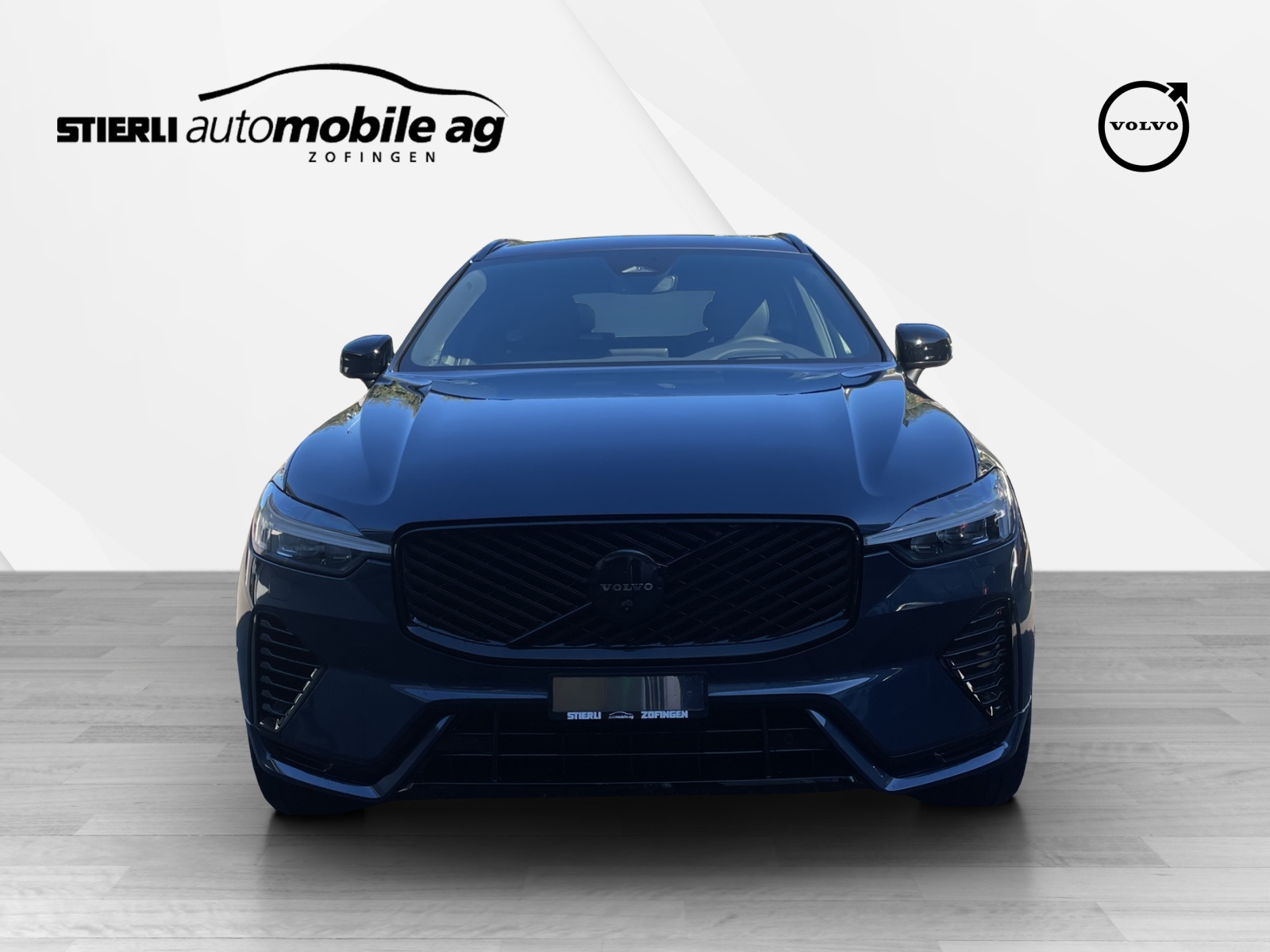 VOLVO XC60 2.0 T6 TE Black Edition eAWD-showroom-element-1