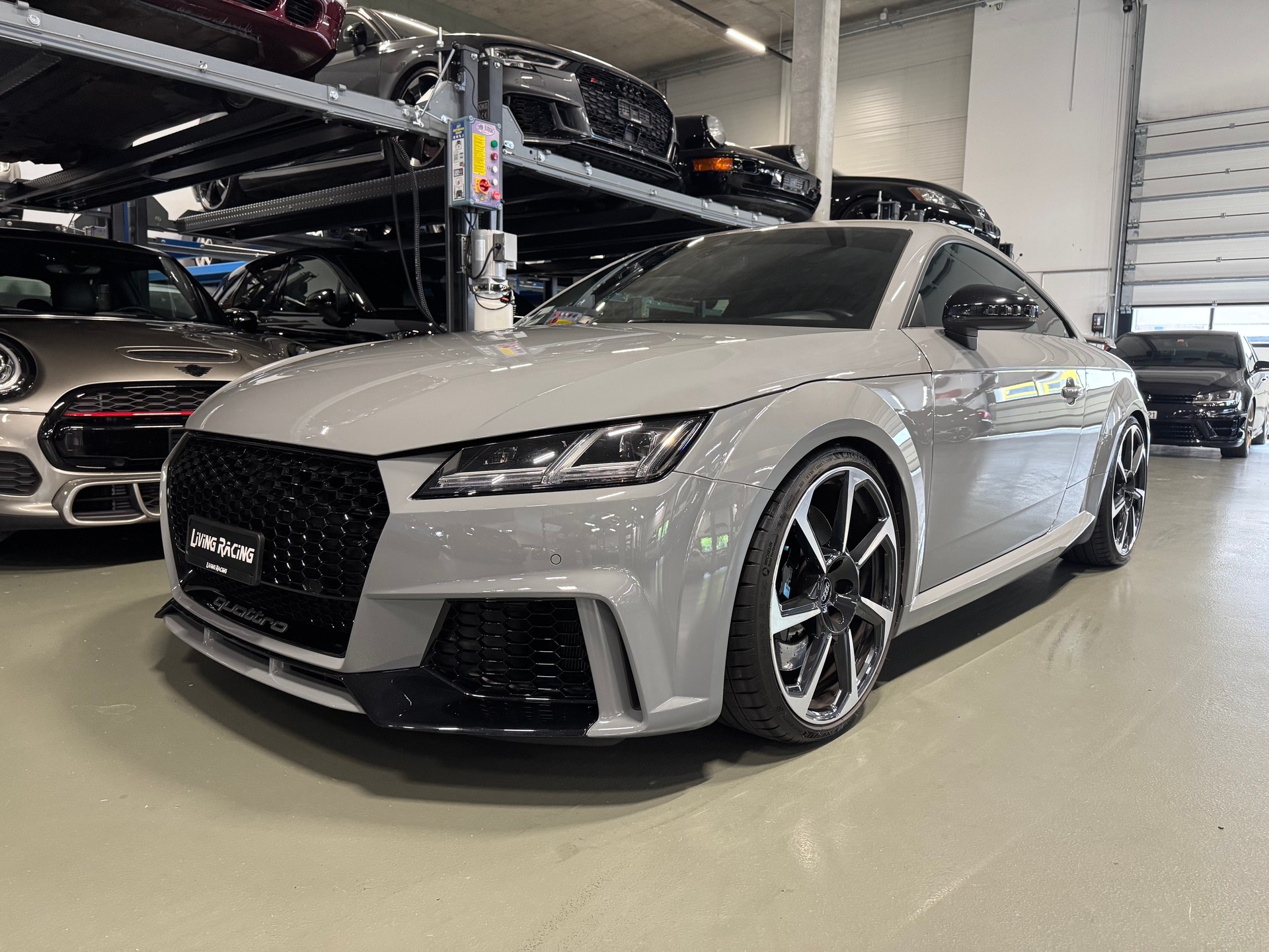AUDI TT RS Coupé 2.5 TFSI quattro S-tronic *Stg2+*-showroom-element-1
