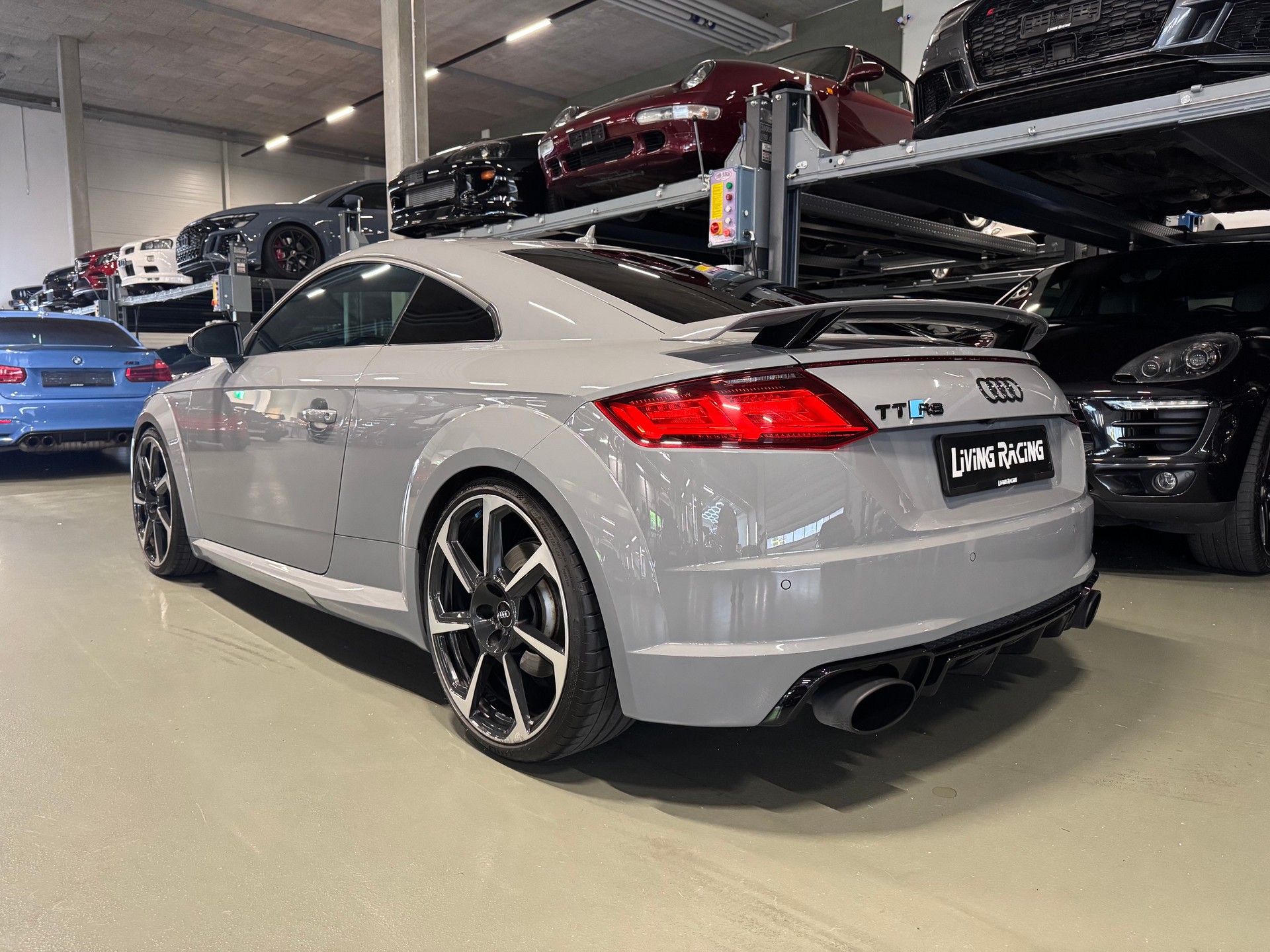 AUDI TT RS Coupé 2.5 TFSI quattro S-tronic *Stg2+*-showroom-element-2