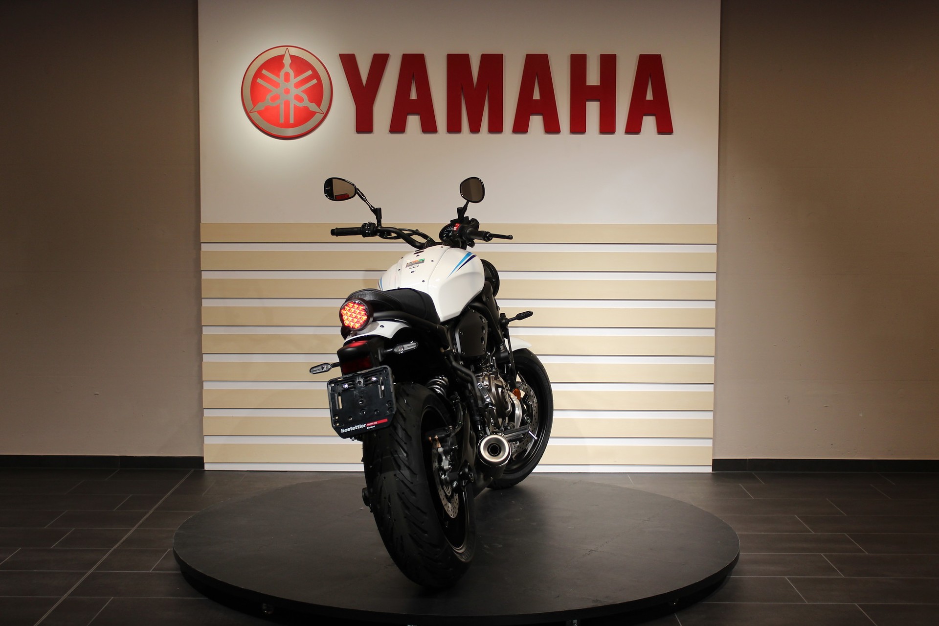 YAMAHA XSR 700-image-2