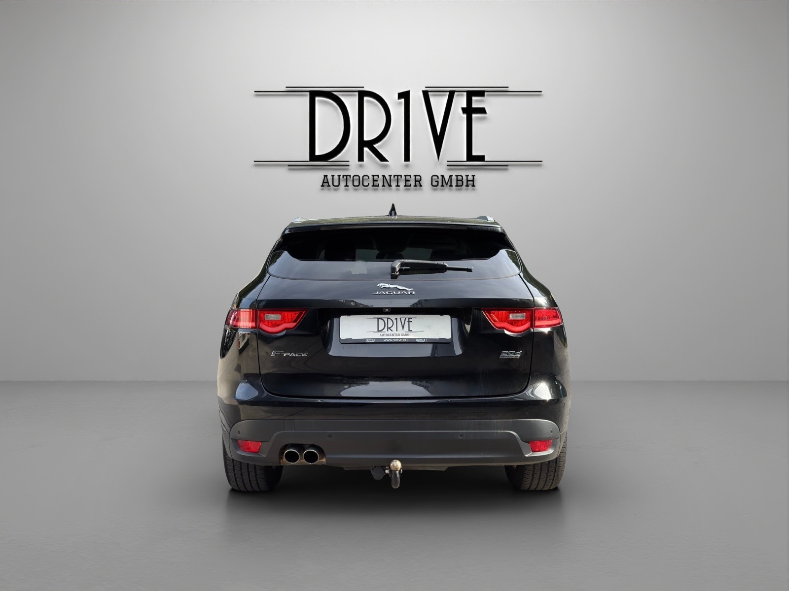 JAGUAR F-Pace 2.0d Portfolio AWD Automatik *AHK*Rückfahrkamera*Sitz-/ Lenkradheizung uvm.*-image-5